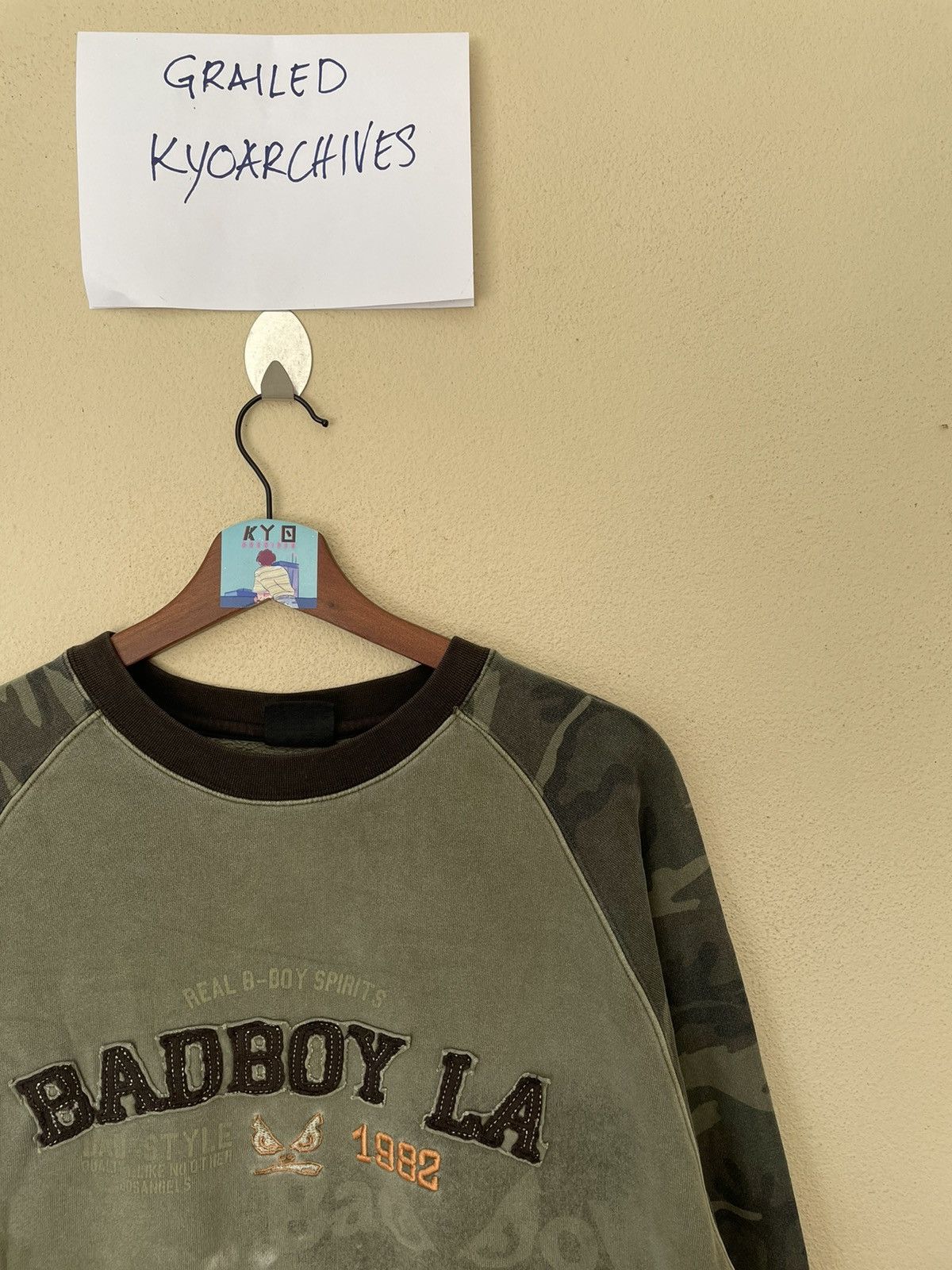 Other VINTAGE BAD BOY CAMO SWEATSHIRT Size US S / EU 44-46 / 1 - 3 Thumbnail