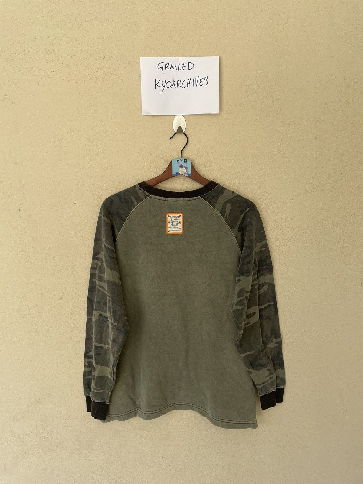 Other VINTAGE BAD BOY CAMO SWEATSHIRT Size US S / EU 44-46 / 1 - 4 Thumbnail