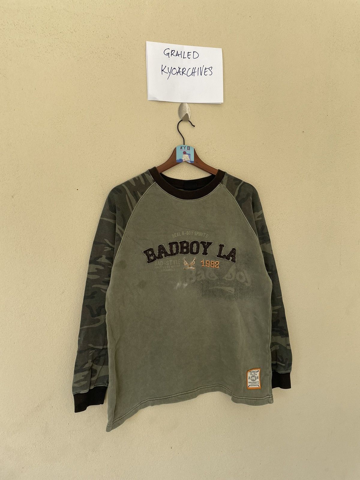 Other VINTAGE BAD BOY CAMO SWEATSHIRT Size US S / EU 44-46 / 1 - 2 Thumbnail