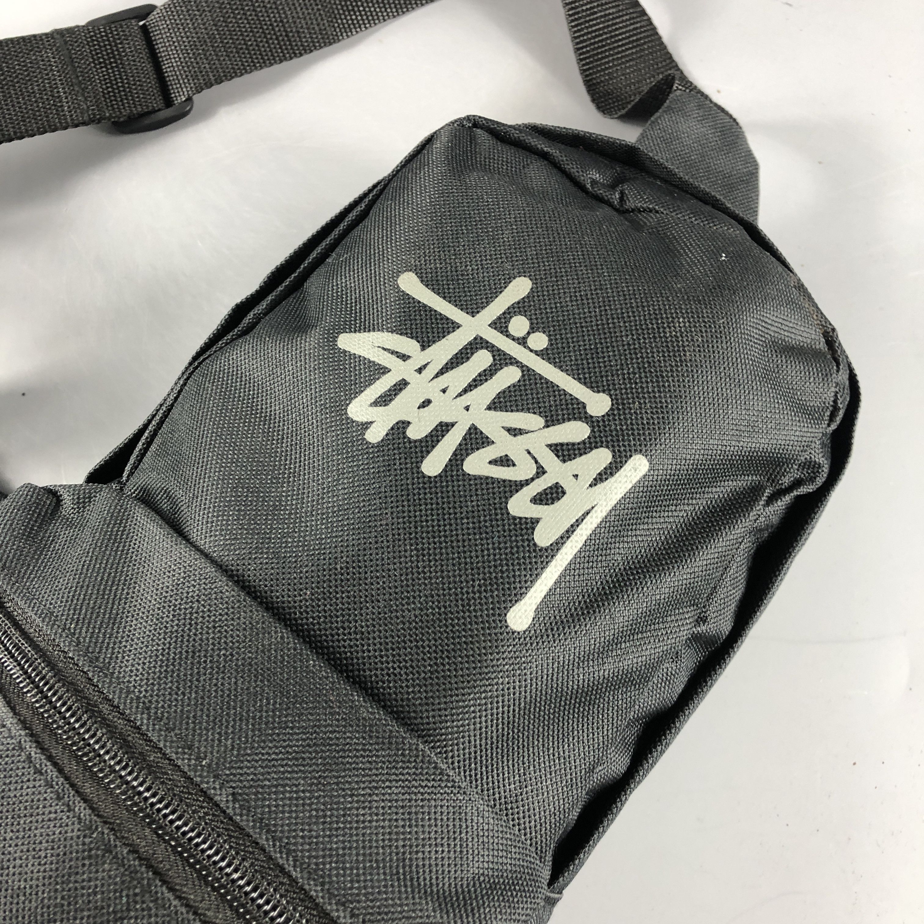 Stussy AUTHENTIC Stussy 🇯🇵 Magazine Troops Crossbody Sling Bag Size ONE SIZE - 3 Thumbnail