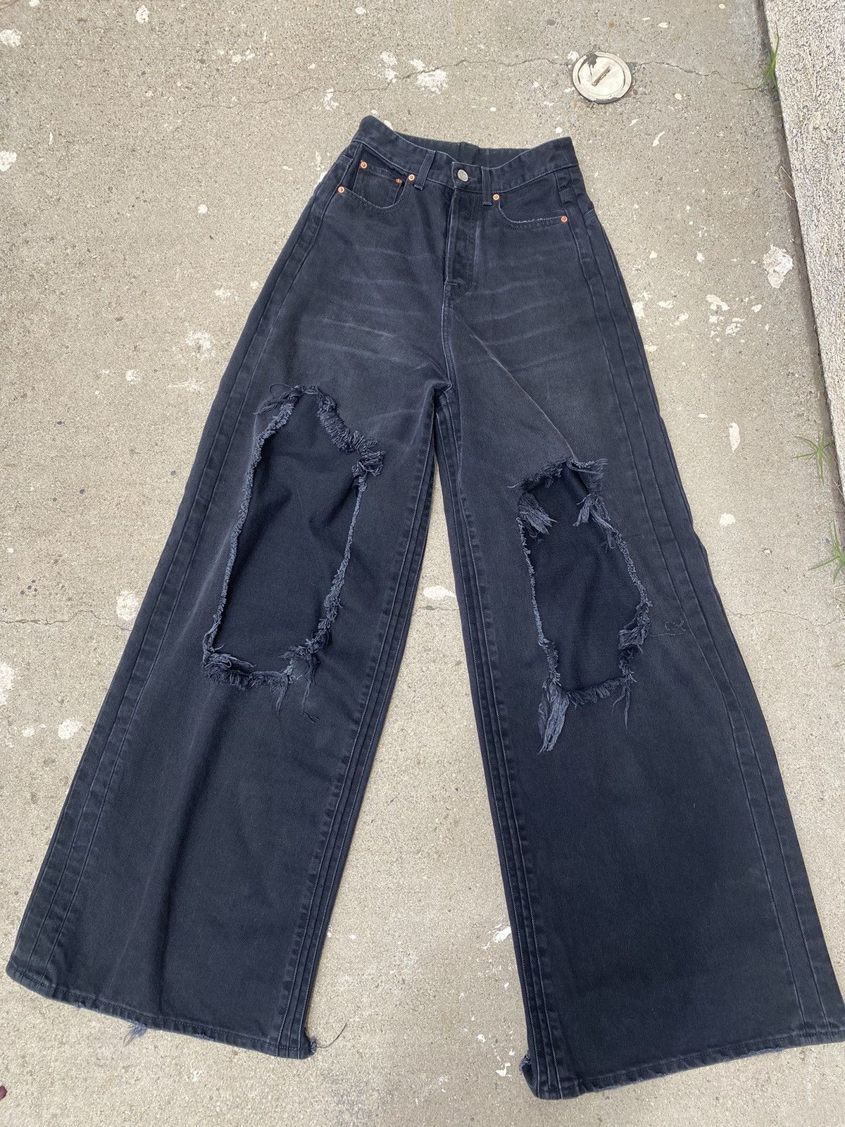 Vetements Vetements AW22 Big Shape Destroyed Jeans Black | Grailed