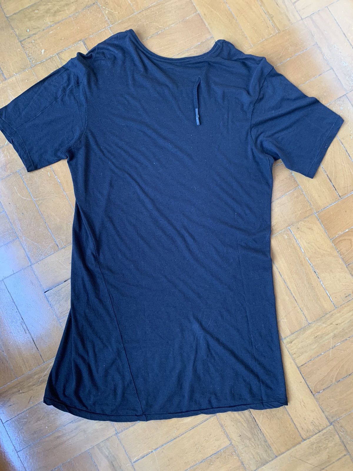 Boris Bidjan Saberi Black longline fine cotton asymmetric cut t-shirt Size US M / EU 48-50 / 2 - 7 Thumbnail