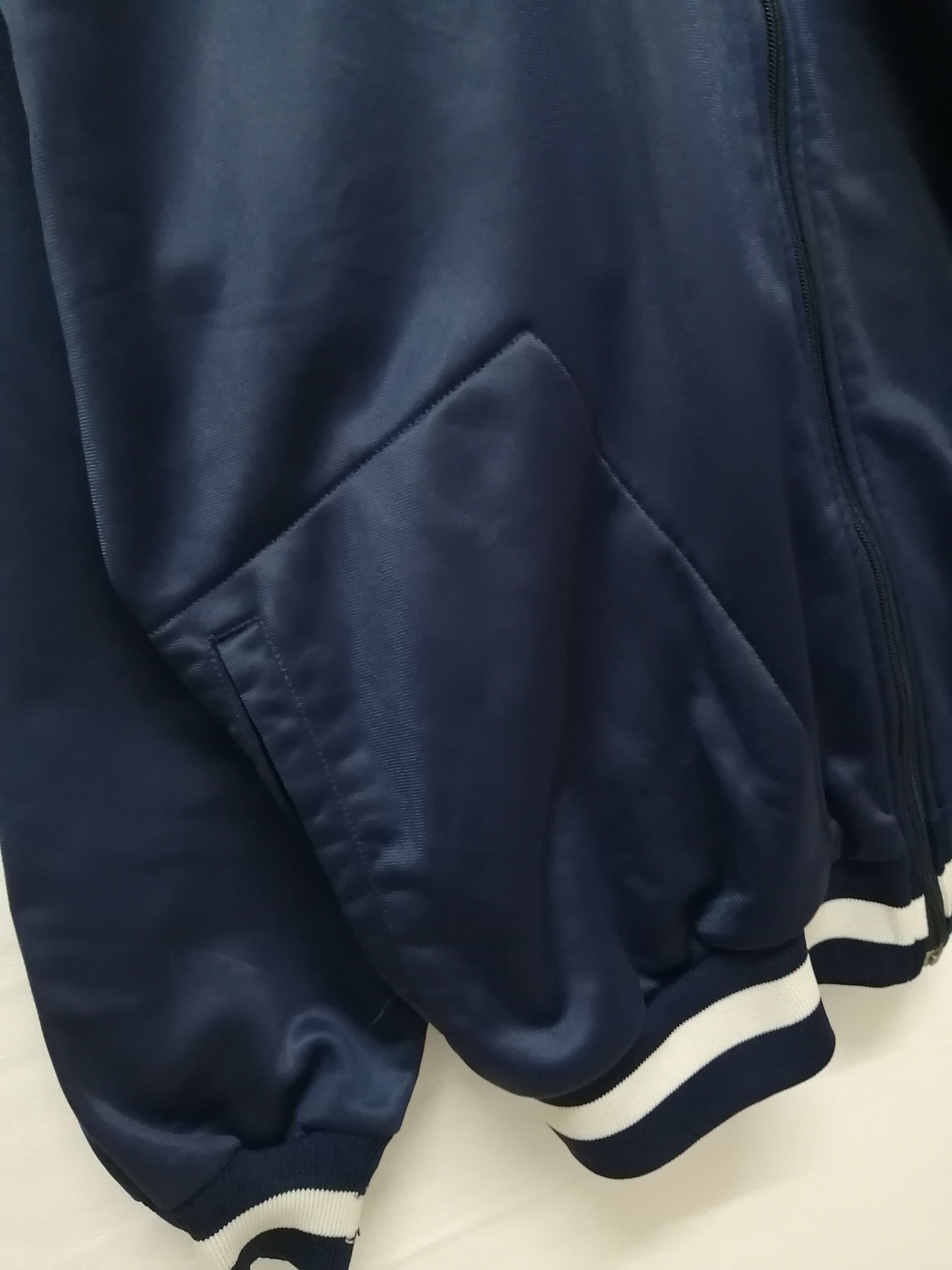 Nike Vintage NIKE Swoosh Zipper Training Jacket Size US XXL / EU 58 / 5 - 3 Thumbnail