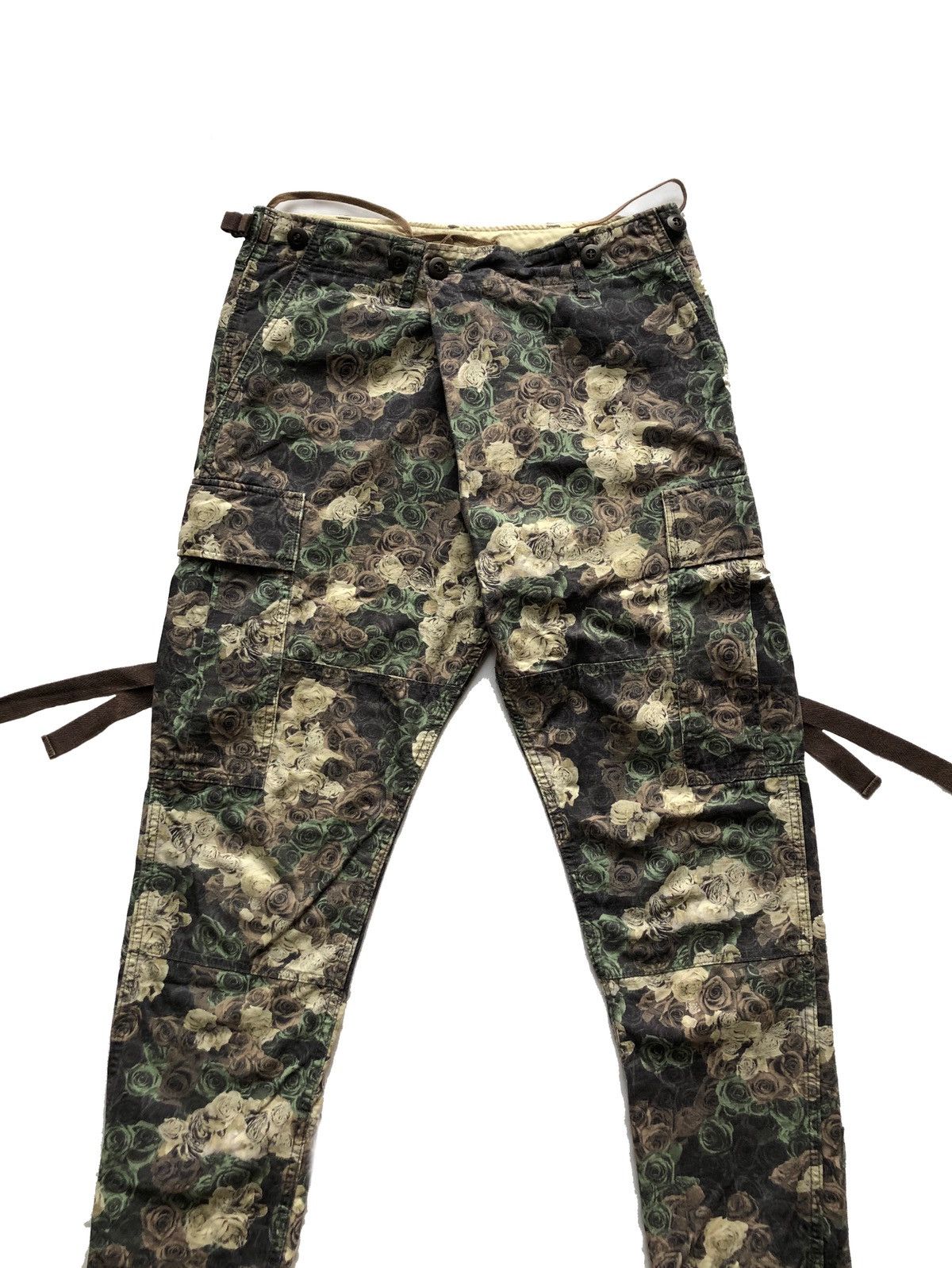 Maison MIHARA YASUHIRO SS11 MiharaYasuhiro Black Iris Rose Camo Cargo Bondage Pant Size US 29 - 3 Thumbnail