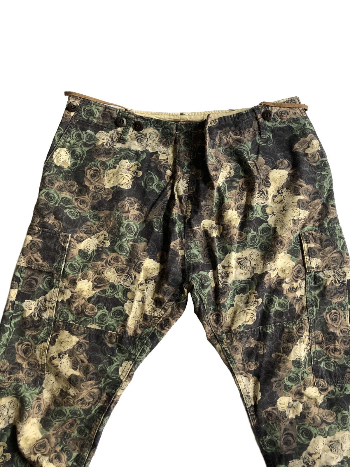 Maison MIHARA YASUHIRO SS11 MiharaYasuhiro Black Iris Rose Camo Cargo Bondage Pant Size US 29 - 14 Thumbnail