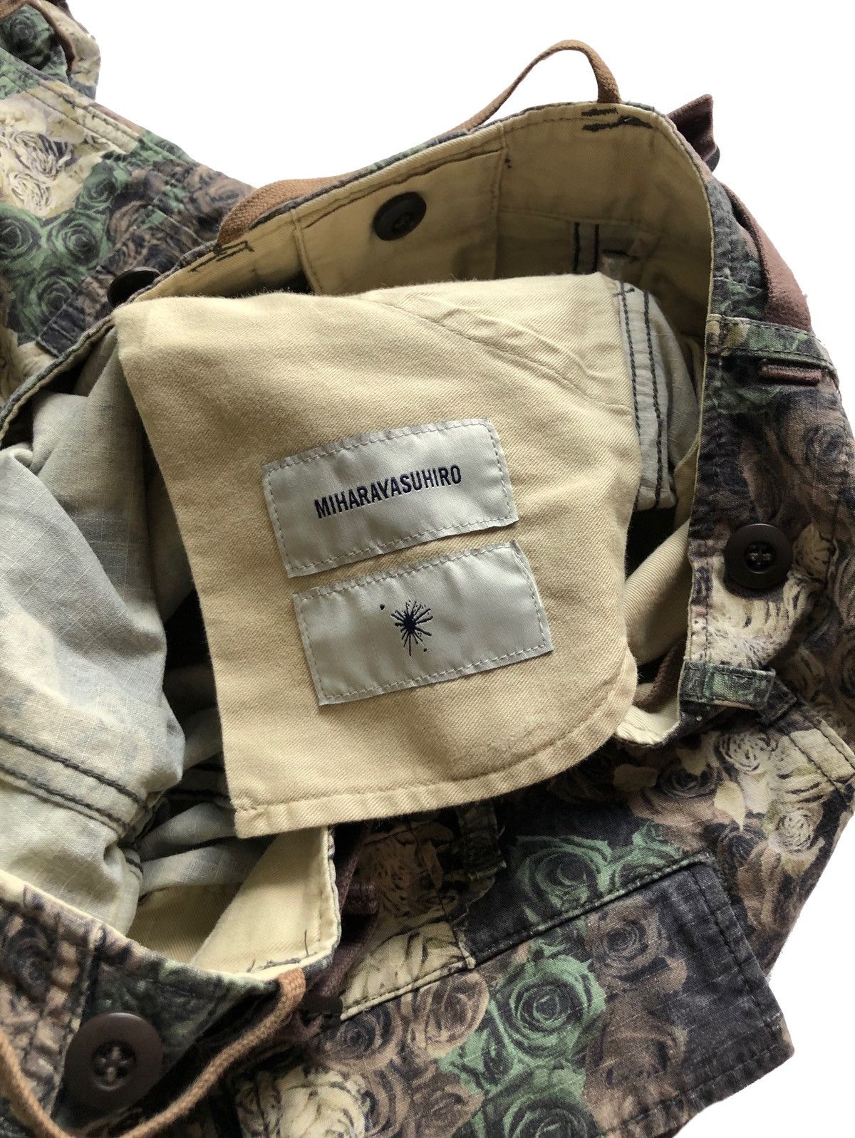 Maison MIHARA YASUHIRO SS11 MiharaYasuhiro Black Iris Rose Camo Cargo Bondage Pant Size US 29 - 15 Thumbnail