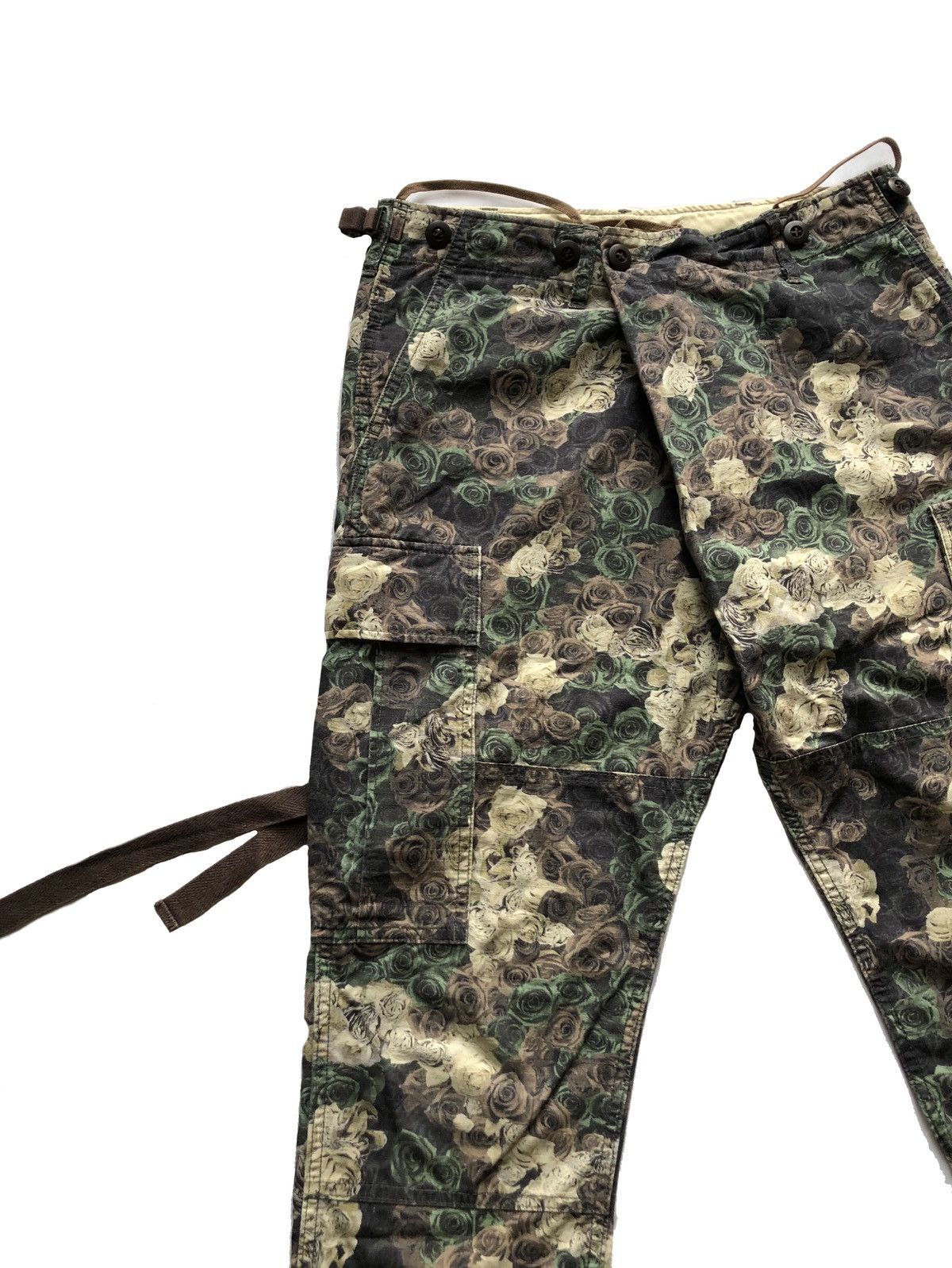 Maison MIHARA YASUHIRO SS11 MiharaYasuhiro Black Iris Rose Camo Cargo Bondage Pant Size US 29 - 5 Thumbnail