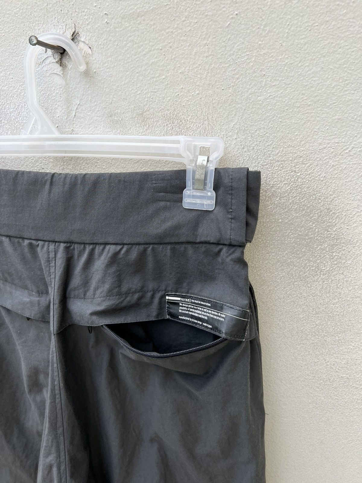 Vintage Vintage 2000s Nu/ke Pre Julius 7 Cropped 3/4 Pant Size US 29 - 18 Thumbnail