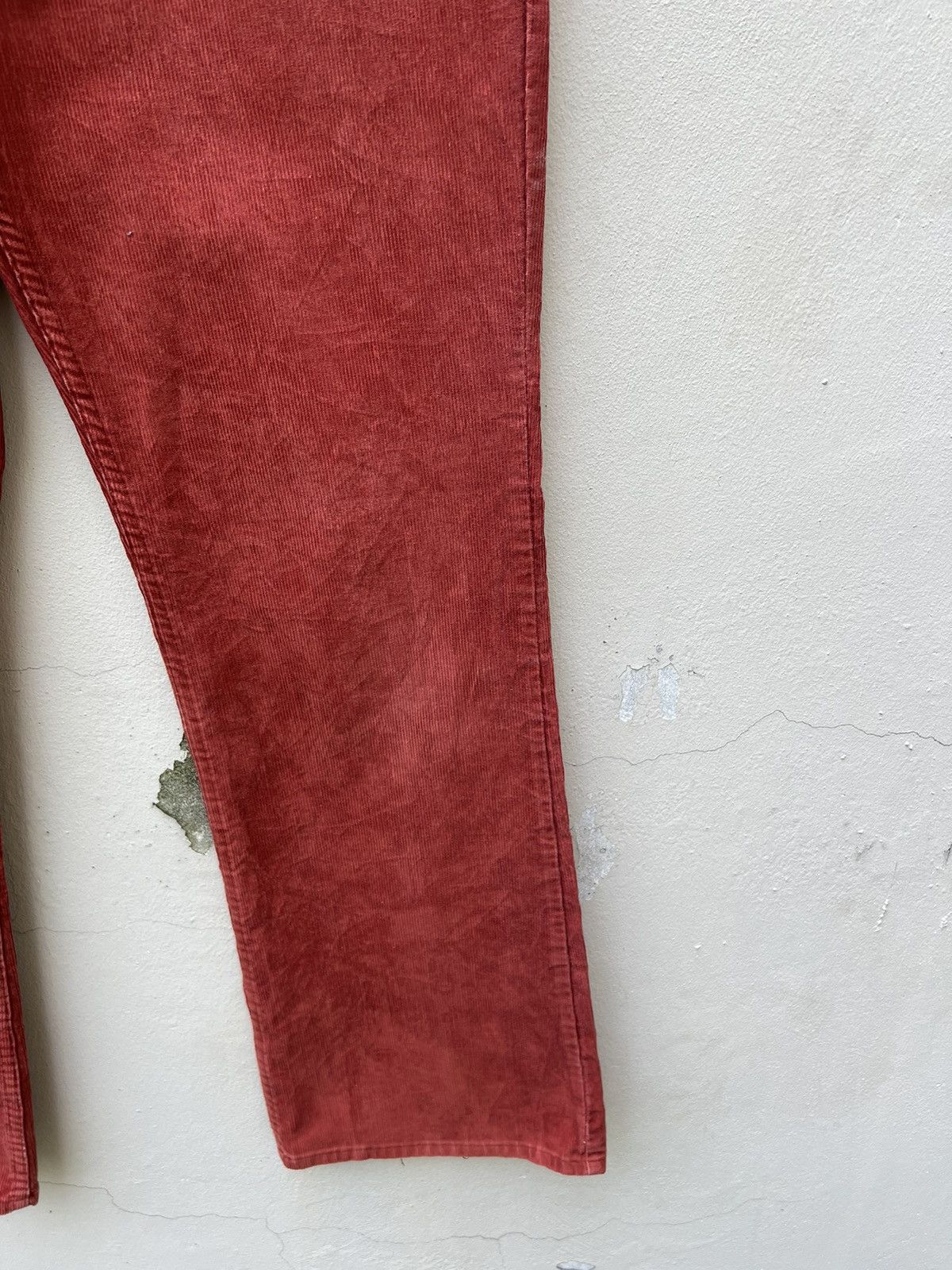 Levi's Vintage Levi’s 646 #3 Faded Red Corduroy Flare Pant Size US 32 / EU 48 - 13 Thumbnail