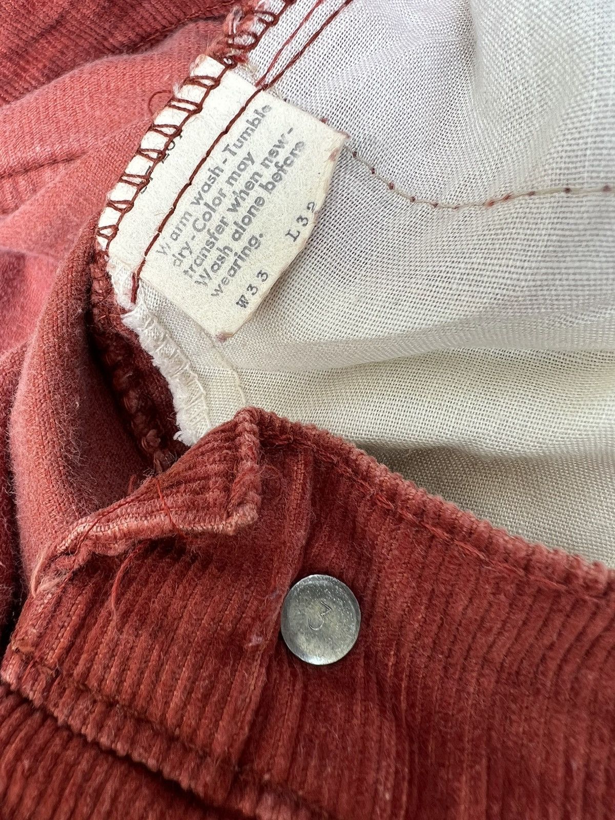 Levi's Vintage Levi’s 646 #3 Faded Red Corduroy Flare Pant Size US 32 / EU 48 - 21 Thumbnail
