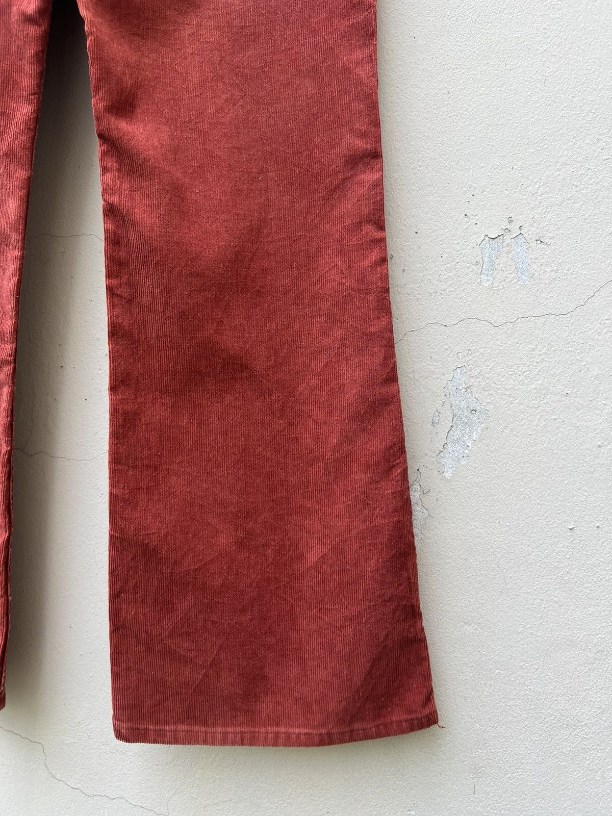 Levi's Vintage Levi’s 646 #3 Faded Red Corduroy Flare Pant Size US 32 / EU 48 - 20 Thumbnail