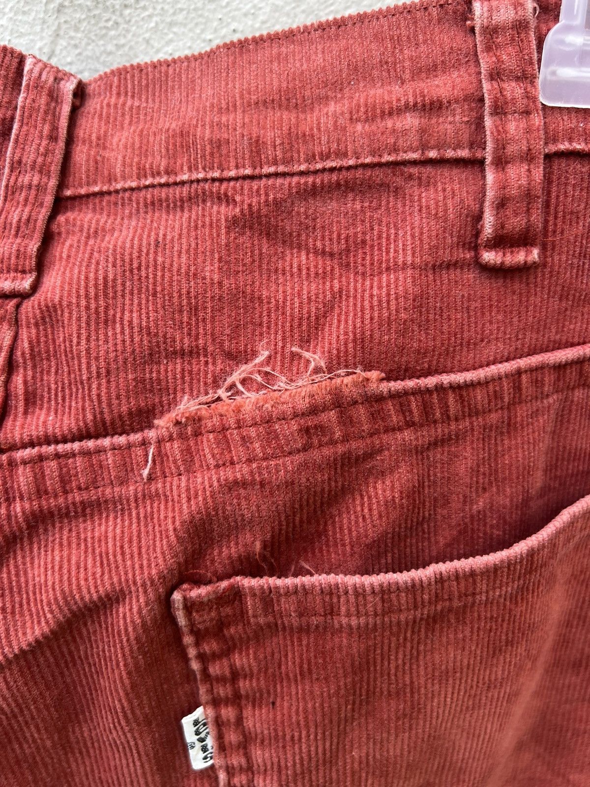 Levi's Vintage Levi’s 646 #3 Faded Red Corduroy Flare Pant Size US 32 / EU 48 - 19 Thumbnail