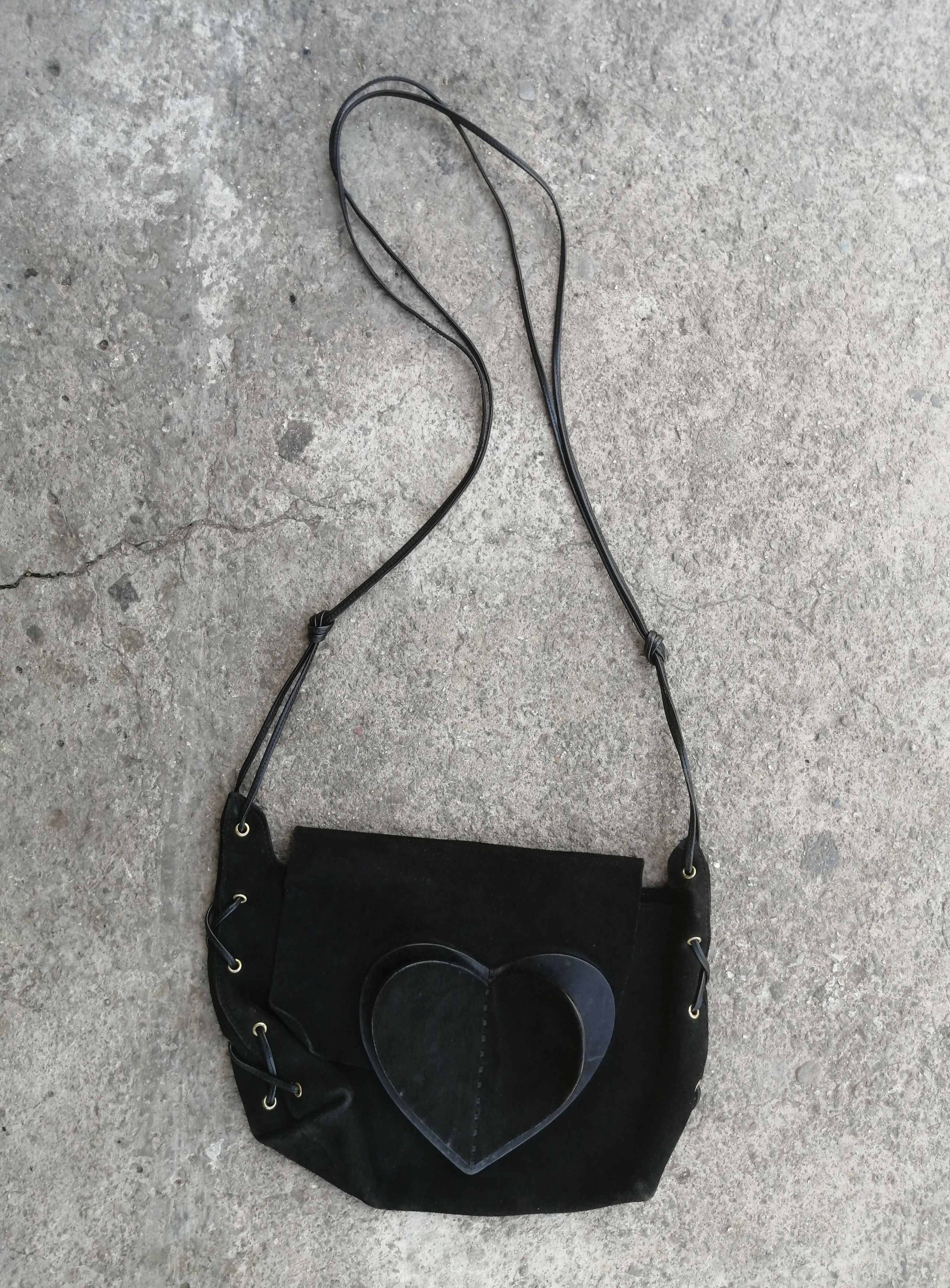 Gucci Suede Heart Shoulder Bag Size ONE SIZE - 1 Thumbnail