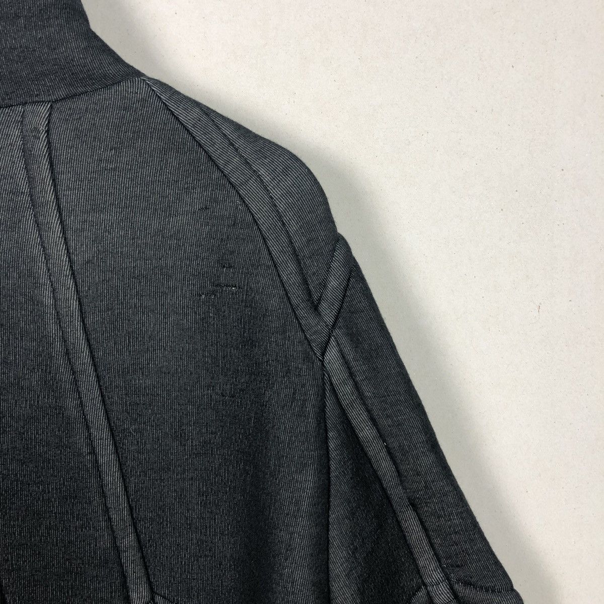 Helmut Lang Deconstructed Helmut Lang Patterned Padded Jacket Size US S / EU 44-46 / 1 - 14 Thumbnail