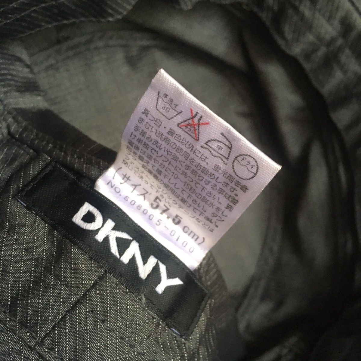 DKNY silver grey bucket hat Size ONE SIZE - 5 Thumbnail