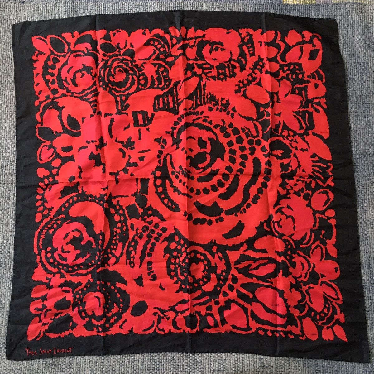 Vintage vtg ysl scarf Size ONE SIZE - 1 Preview