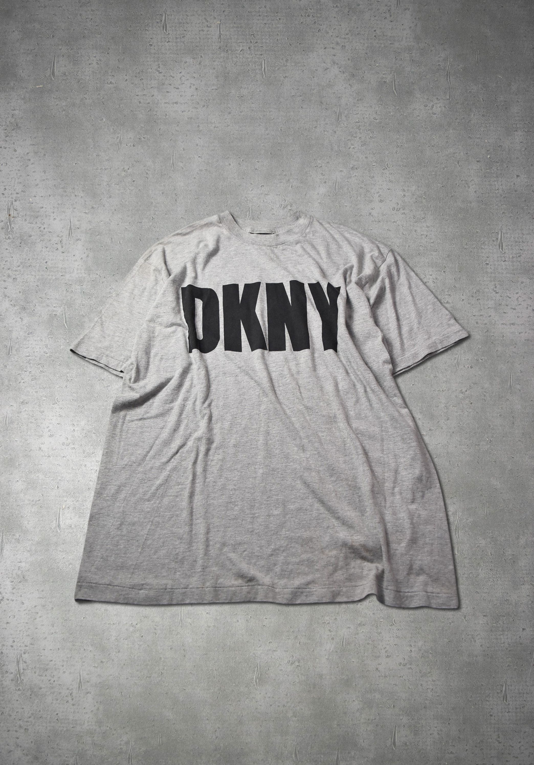 DKNY × Vintage logo graphic tee t-shirt 29305 - 872 69 Size US L / EU 52-54 / 3 - 1 Thumbnail