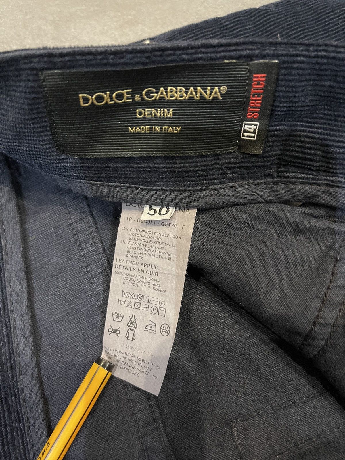 Dolce & Gabbana DS! Dolce & Gabbana Dark Navy Corduroy Casual Pants Size US 34 / EU 50 - 14 Thumbnail