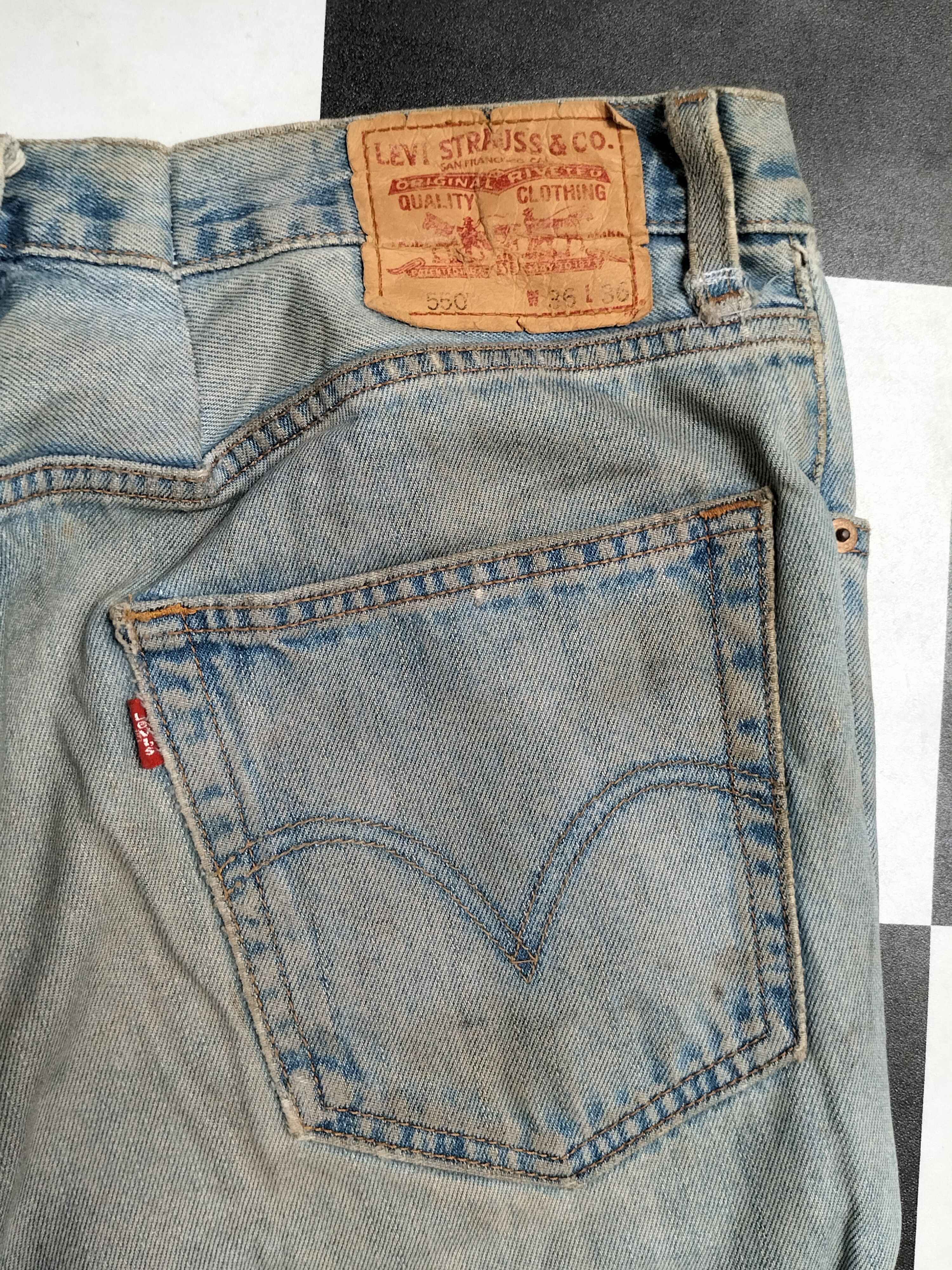 Levi's × Vintage Vintage Levis 550 Faded Denim Jean L465 Size US 35 - 9 Thumbnail