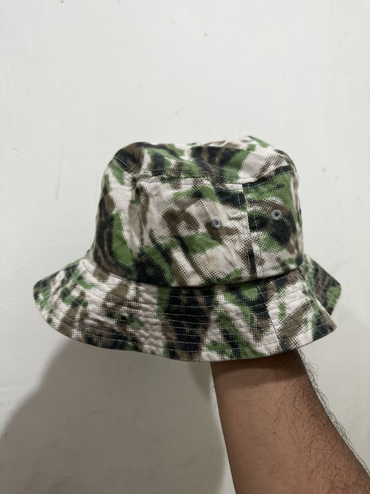 Stussy VTG Stussy Camo Bucket Hat Size ONE SIZE - 3 Thumbnail