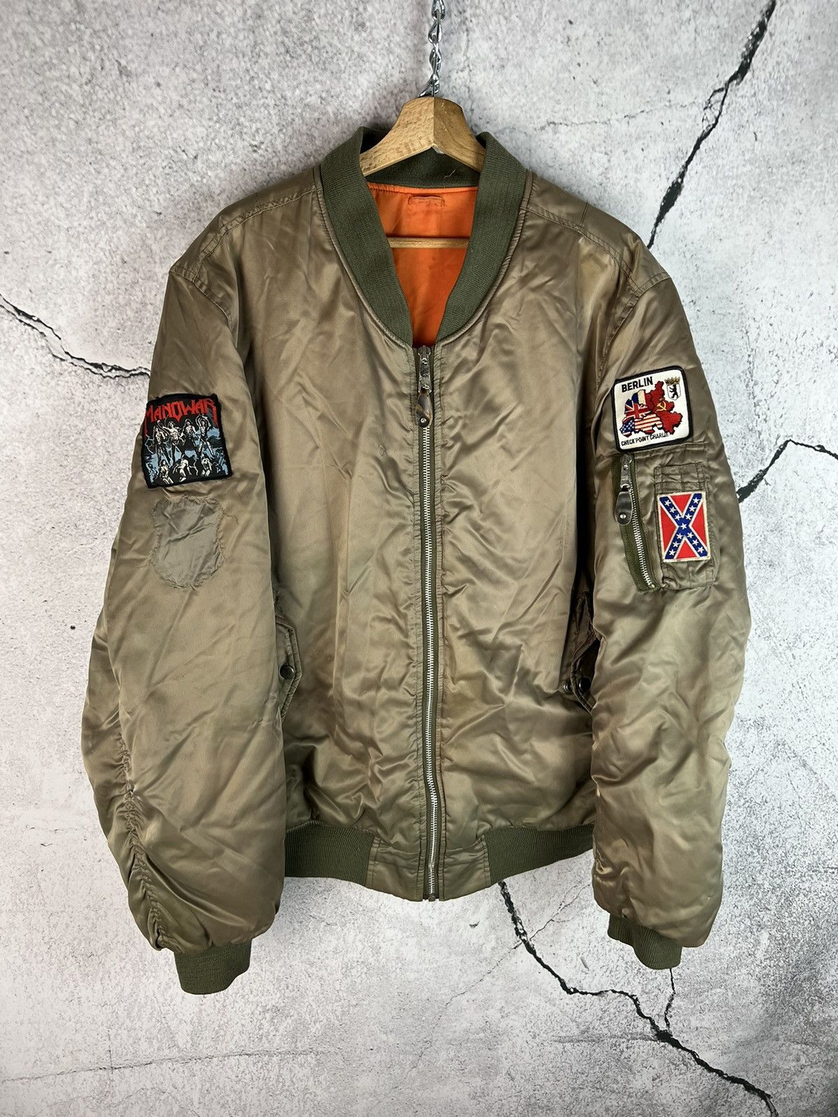 Band Tees Vintage Flyers MA-1 bomber pilot jacket Size US XL / EU 56 / 4 - 1 Thumbnail