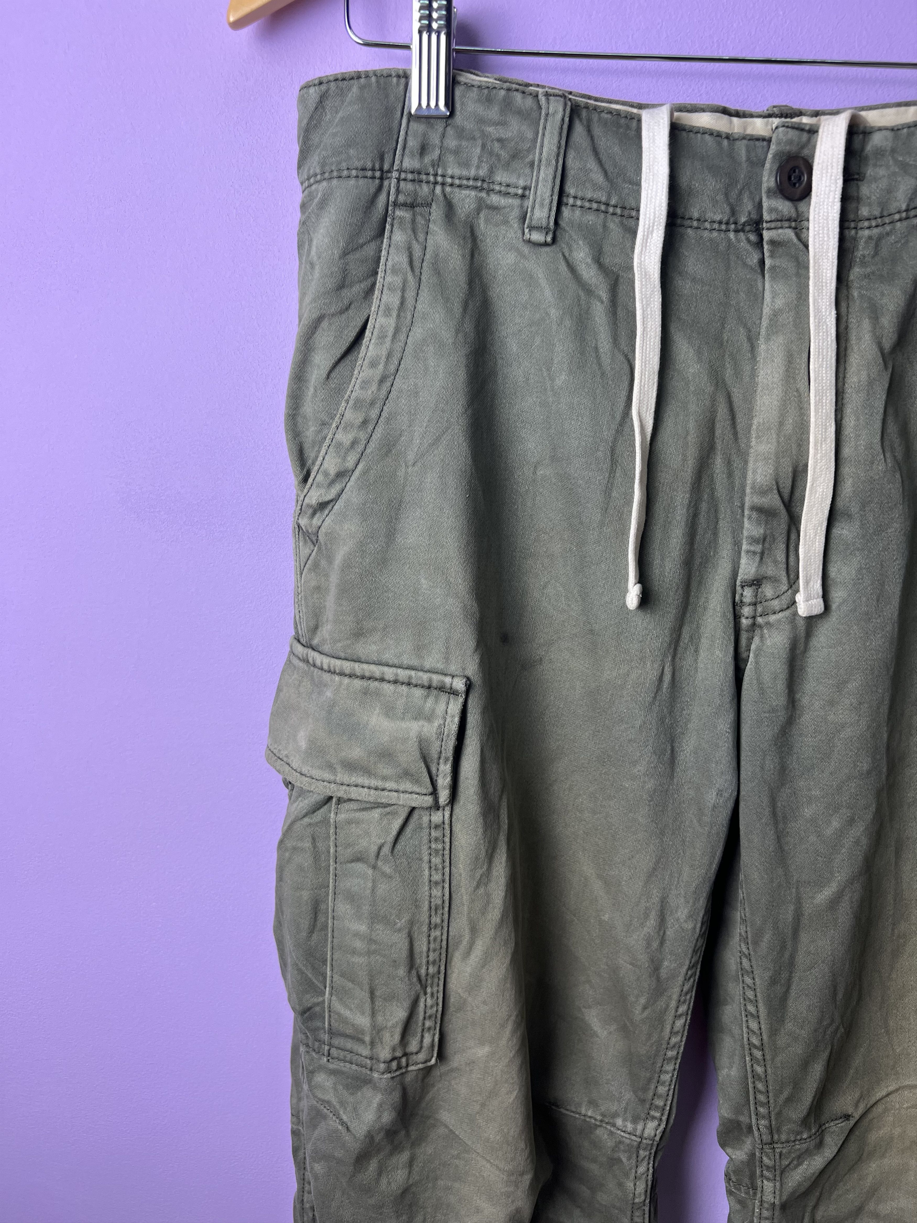 Uniqlo 🔥Distressed Faded Uniqlo Cargo Pants Size US 33 - 10 Thumbnail