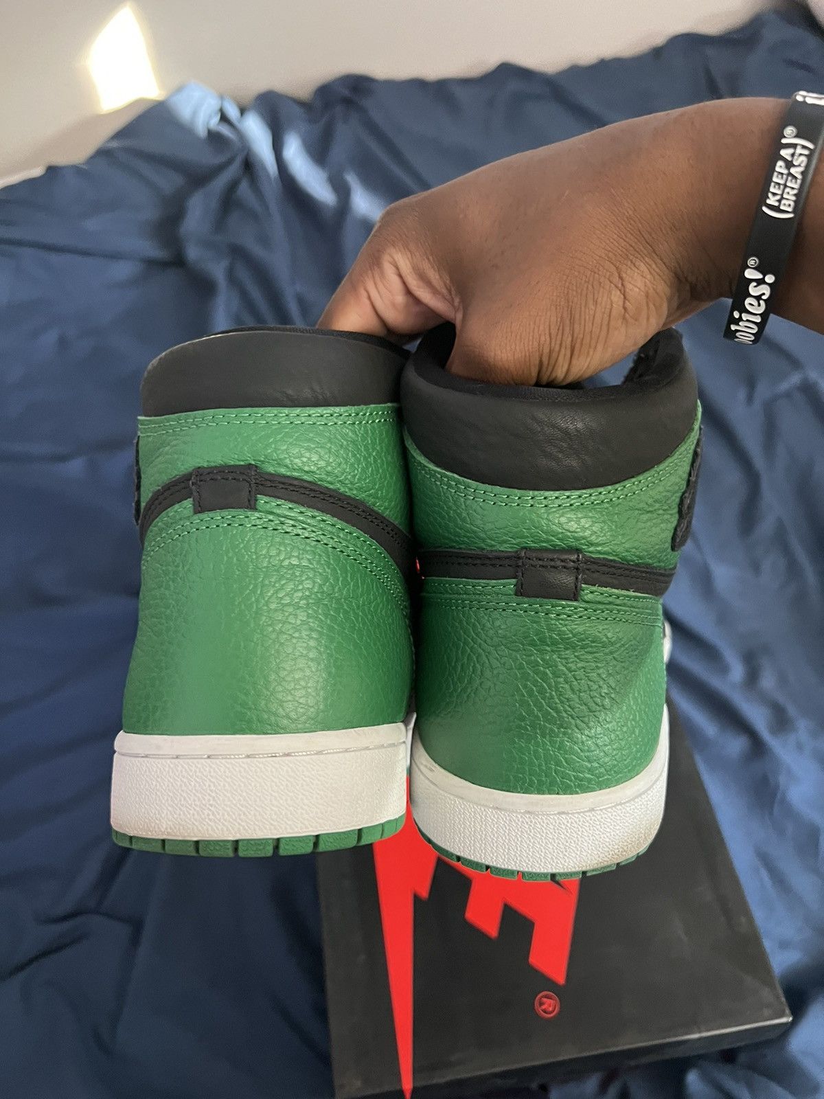 Jordan Brand Jordan 1 High OG “Pine Green” 2.0 Size US 11 / EU 44 - 3 Thumbnail