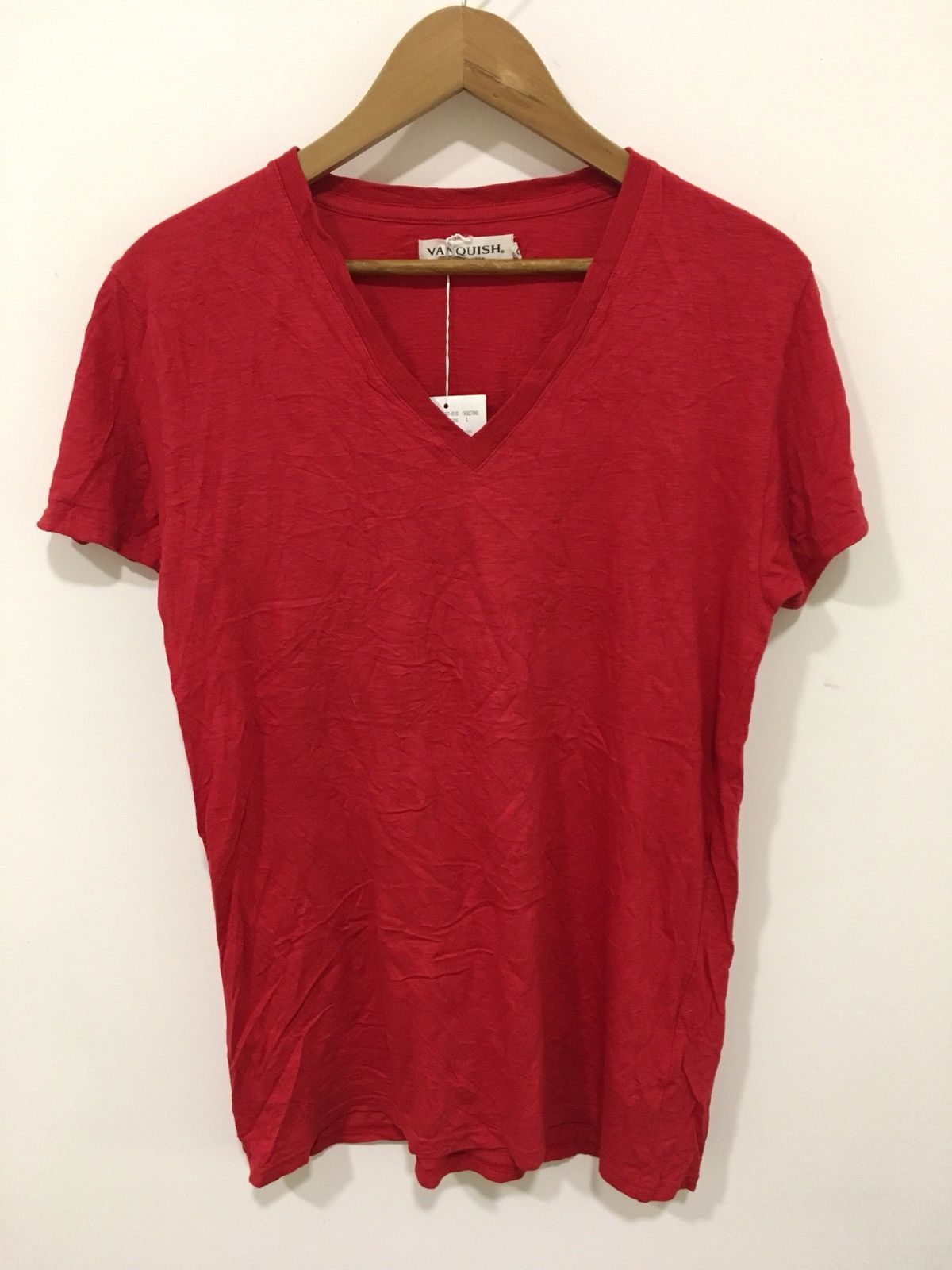 Vanquish red v neck Size US L / EU 52-54 / 3 - 1 Thumbnail