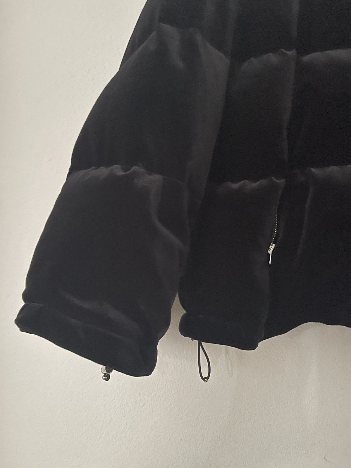 Vetements “RARE”, Oversized Down Velvet Crystal Logo Jacket Size US M / EU 48-50 / 2 - 9 Thumbnail