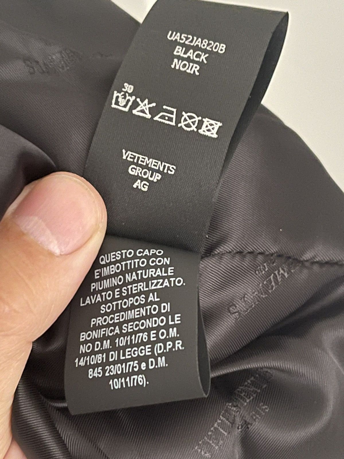 Vetements “RARE”, Oversized Down Velvet Crystal Logo Jacket Size US M / EU 48-50 / 2 - 18 Thumbnail