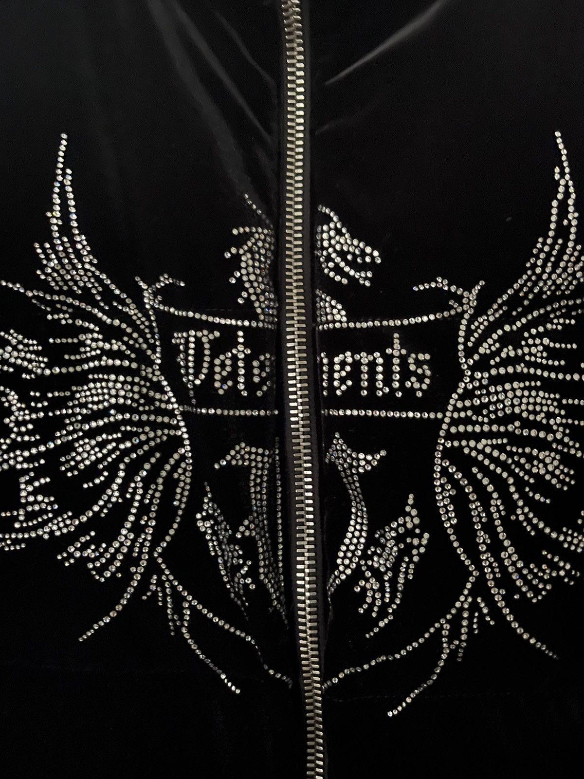 Vetements “RARE”, Oversized Down Velvet Crystal Logo Jacket Size US M / EU 48-50 / 2 - 8 Thumbnail