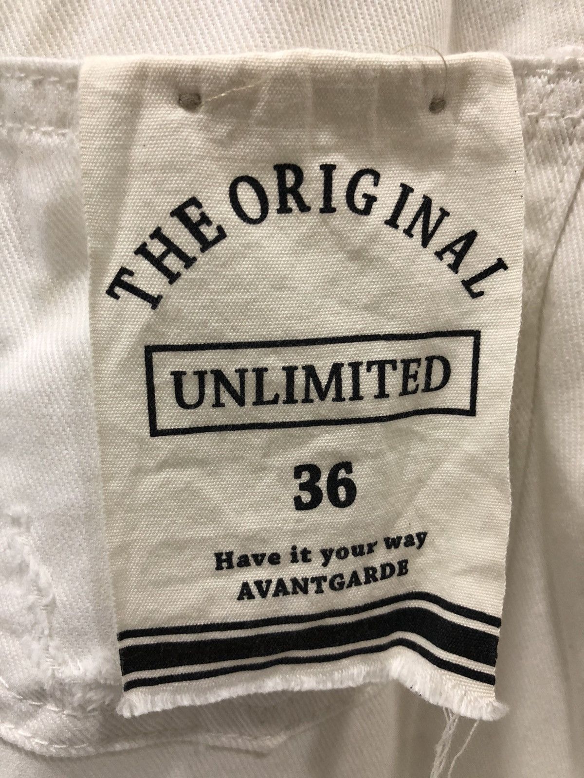 Japanese Brand Vintage-Style White Distressed Denim Overalls – Avantgarde Size US 31 - 7 Thumbnail