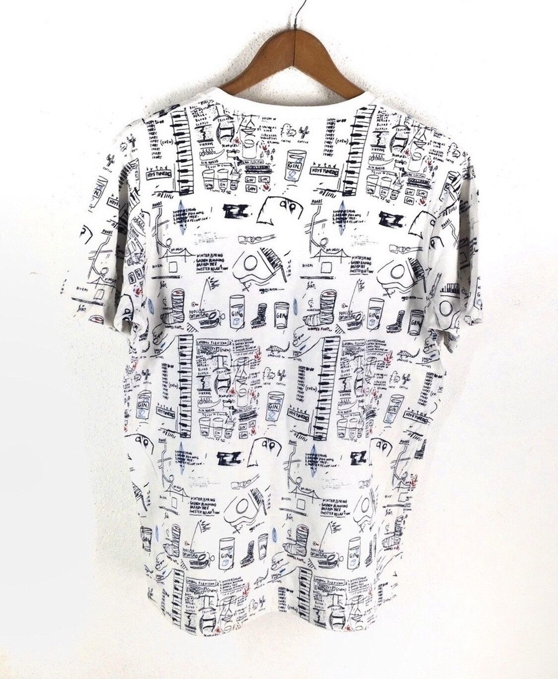 Jean-Michel Basquiat × Uniqlo Jean Michel Basquiat Pop Art T Shirt Full Print T shirt Size US L / EU 52-54 / 3 - 2 Thumbnail