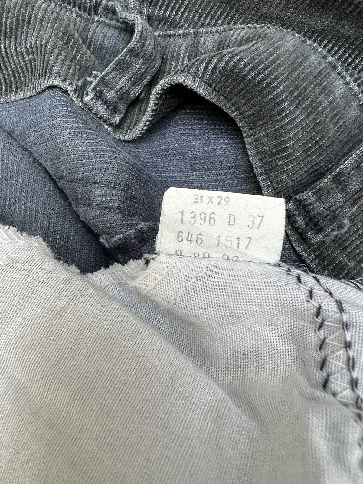 Levi's VTG 70s Levi’s 646 Talon 42 Zip Fade Black Flare Corduroy Size US 31 - 18 Thumbnail