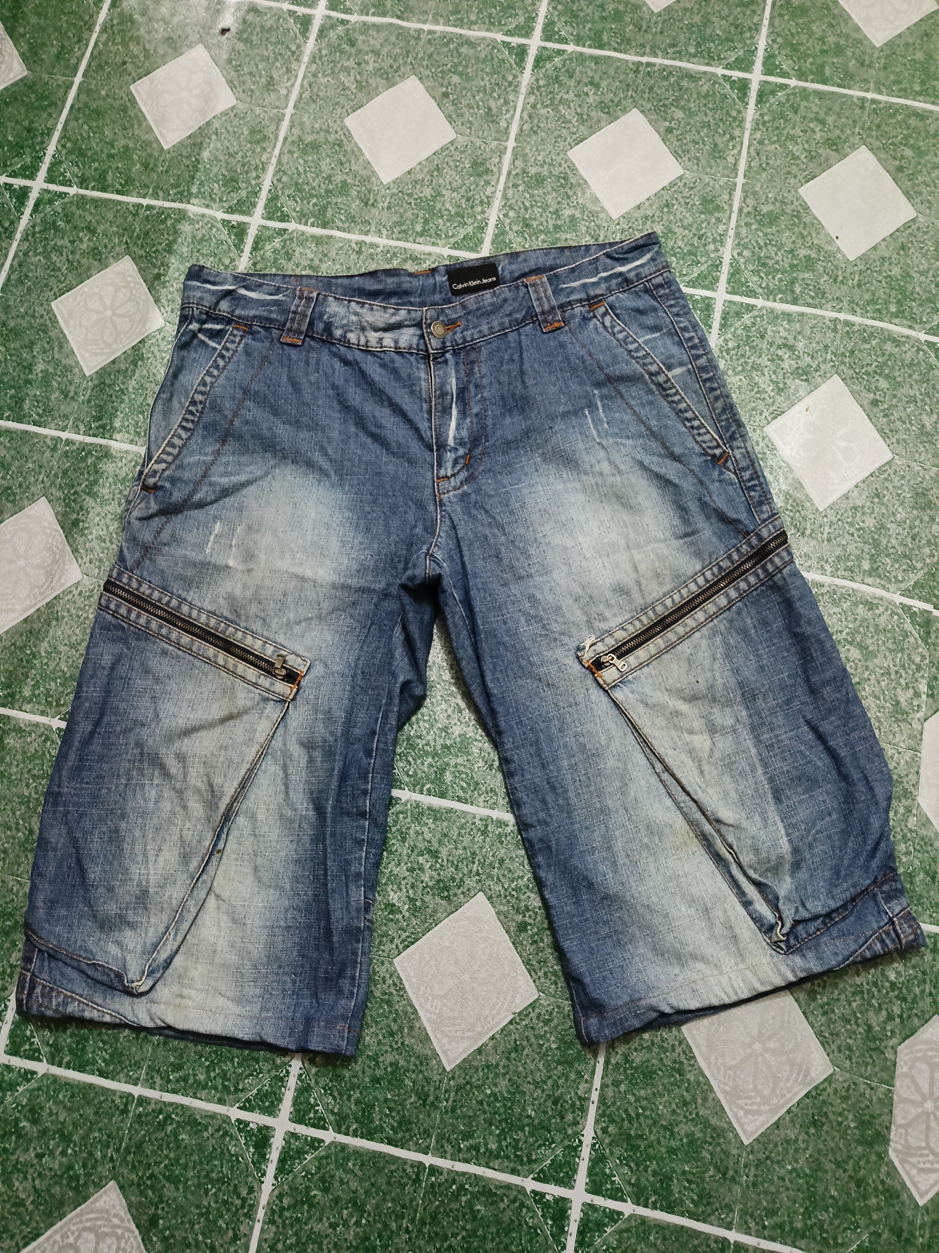 Calvin Klein calvin klein baggy jorts Size US 34 / EU 50 - 1 Thumbnail