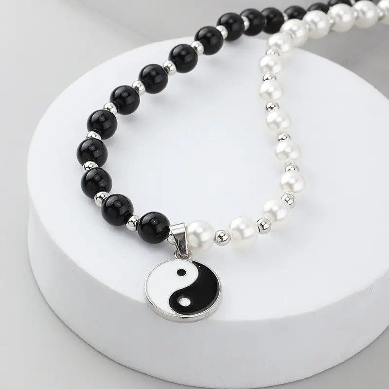Jewelry Yin Yang Pendant Bead Necklace Lucky Asian Peace Love Chain Size ONE SIZE - 1 Thumbnail