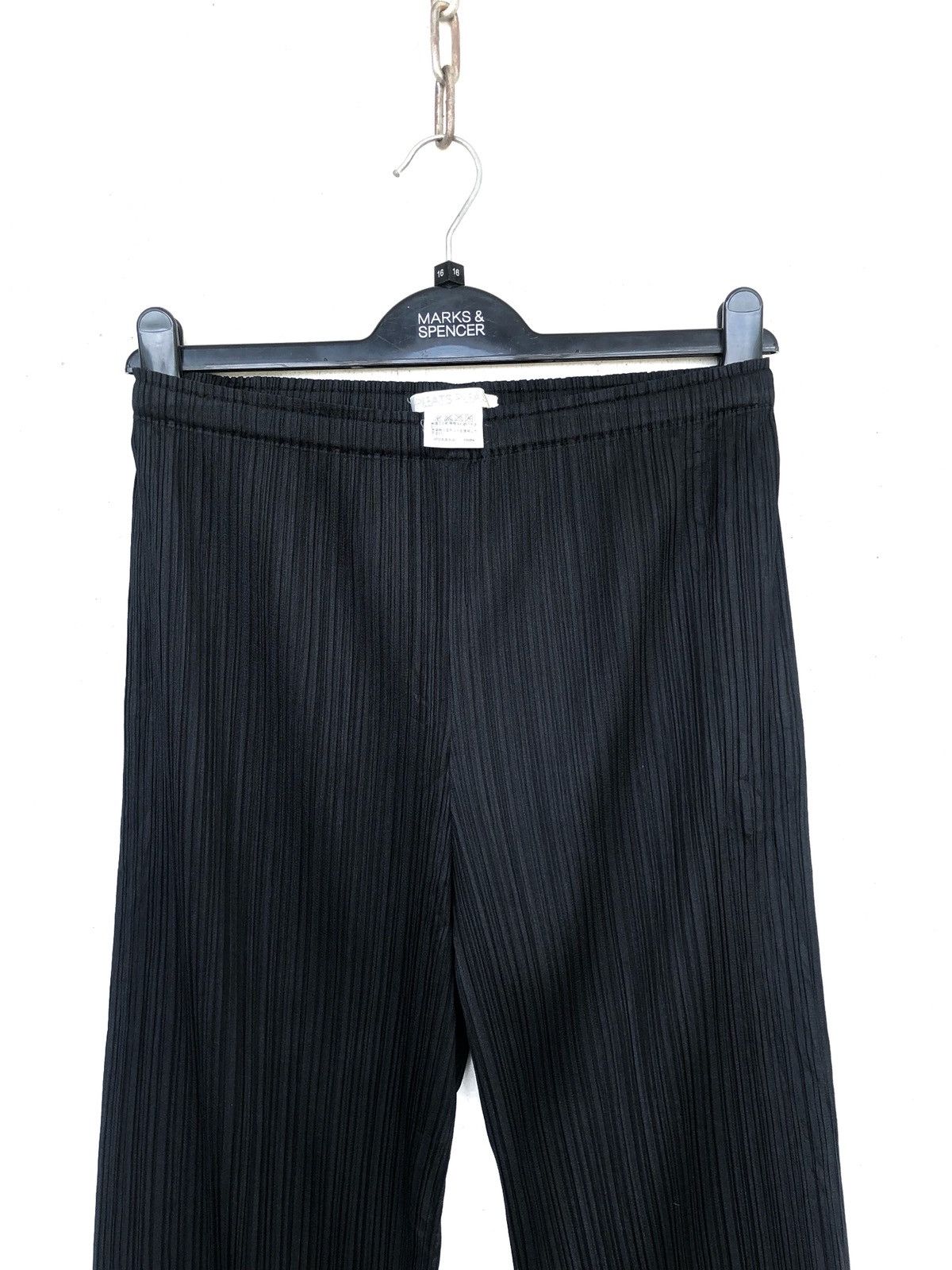 Issey Miyake Pleats Please Miyake Stretch Black Minimal Pants Size US 30 / EU 46 - 3 Thumbnail