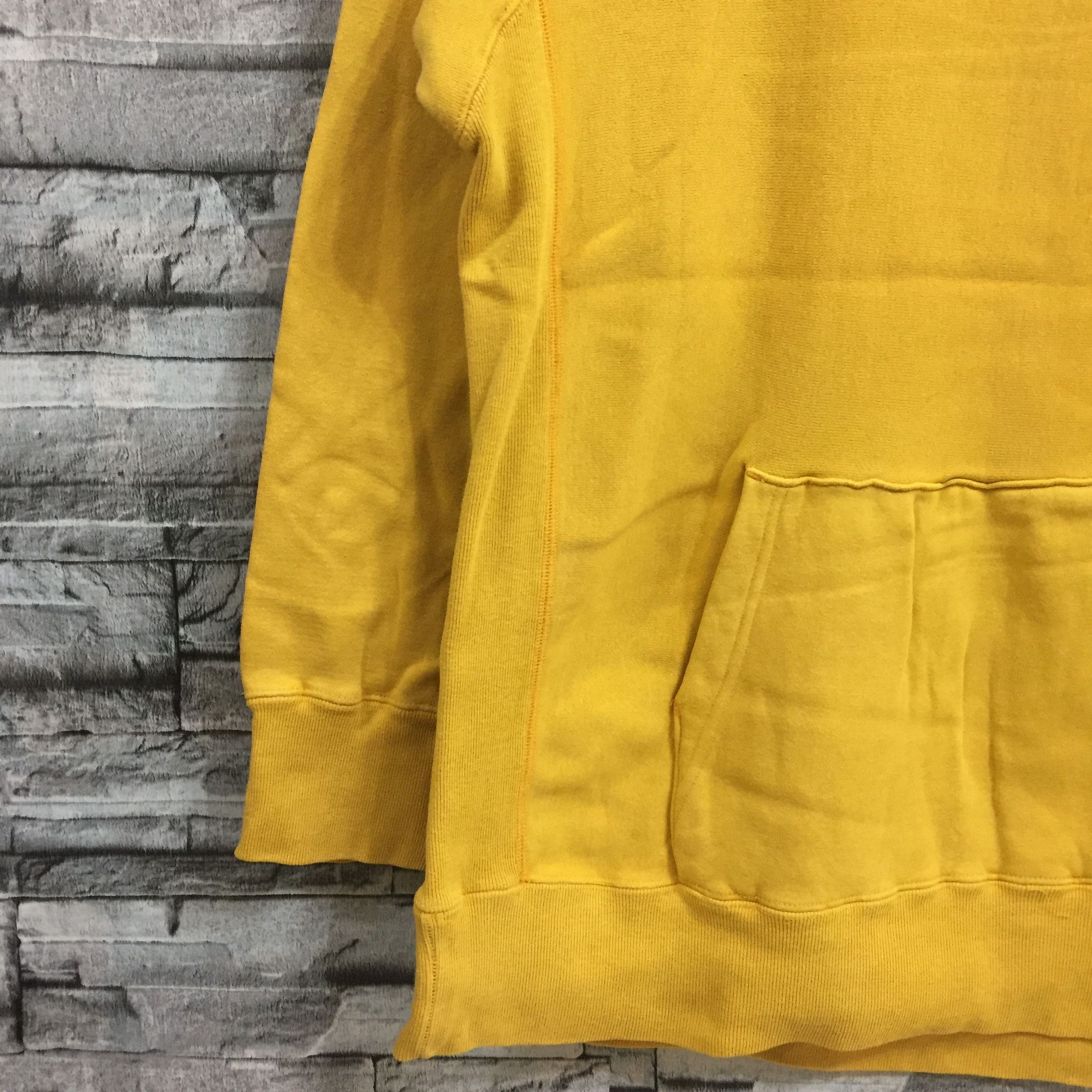 Japanese Brand Vintage Surf days hoodie spellout big surfday fit L Size US L / EU 52-54 / 3 - 6 Thumbnail