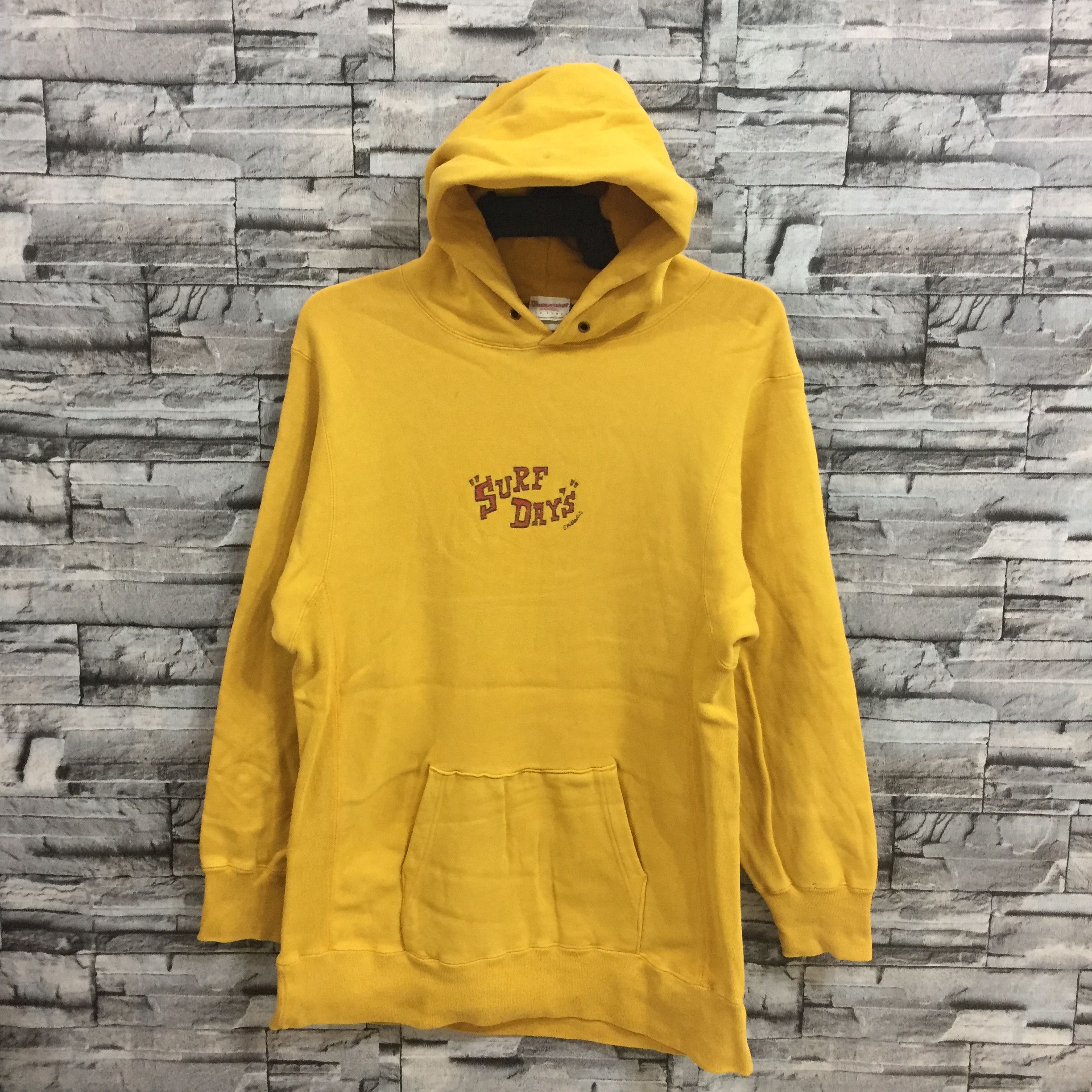 Japanese Brand Vintage Surf days hoodie spellout big surfday fit L Size US L / EU 52-54 / 3 - 3 Thumbnail