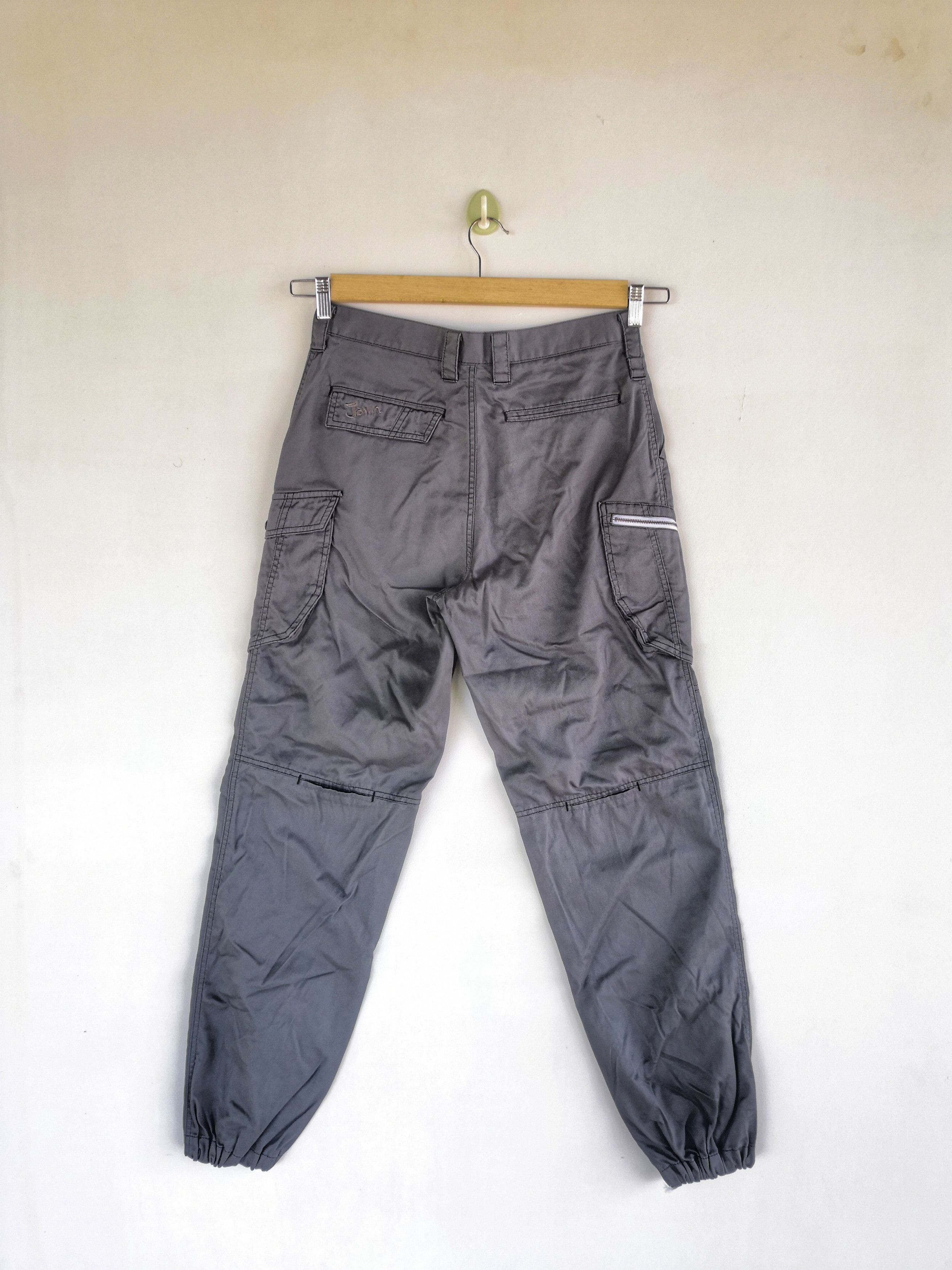 Japanese Brand × Vintage Japanese Cargo Pants Multi Pocket Utility Fatigue Trousers Size US 30 / EU 46 - 2 Thumbnail