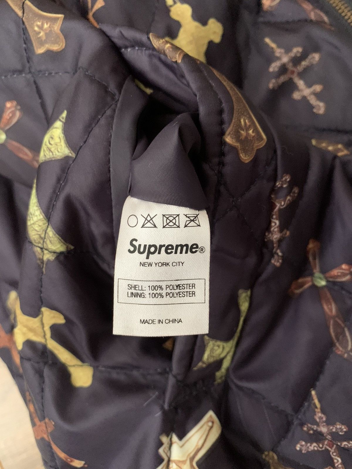 Supreme Supreme Crosses Reversible Bomber Size US XL / EU 56 / 4 - 15 Thumbnail