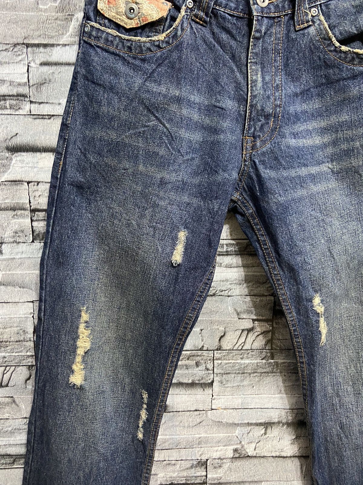 Japanese Brand Vintage Jungle Storm Jeans dragon L fit W31 straight cut Size US 31 - 8 Thumbnail