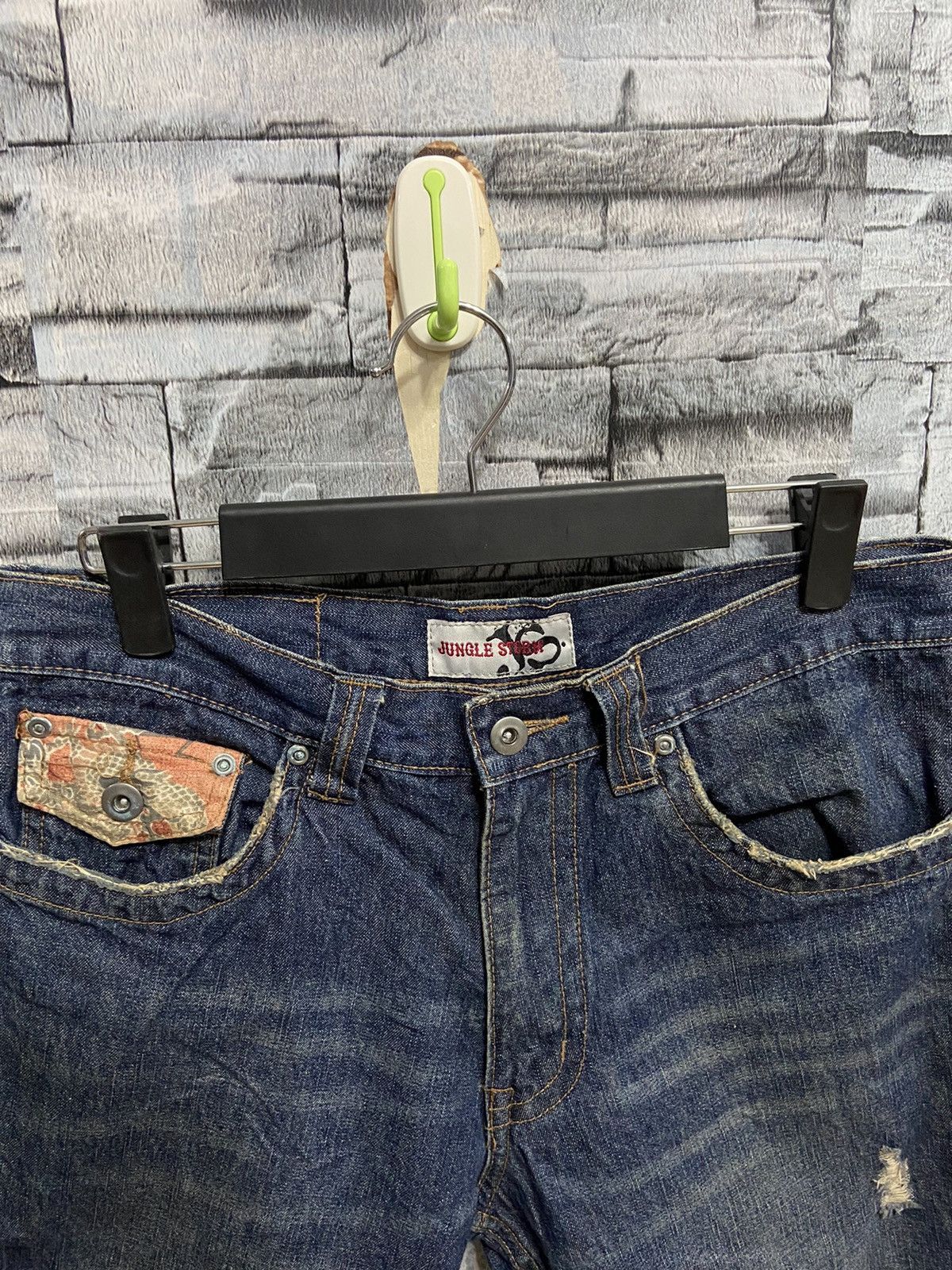 Japanese Brand Vintage Jungle Storm Jeans dragon L fit W31 straight cut Size US 31 - 6 Thumbnail