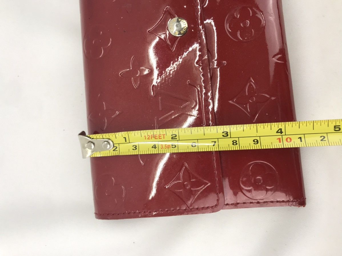 Louis Vuitton Authentic Louis Vuitton Sarah Wallet Vernis Red Size ONE SIZE - 16 Thumbnail