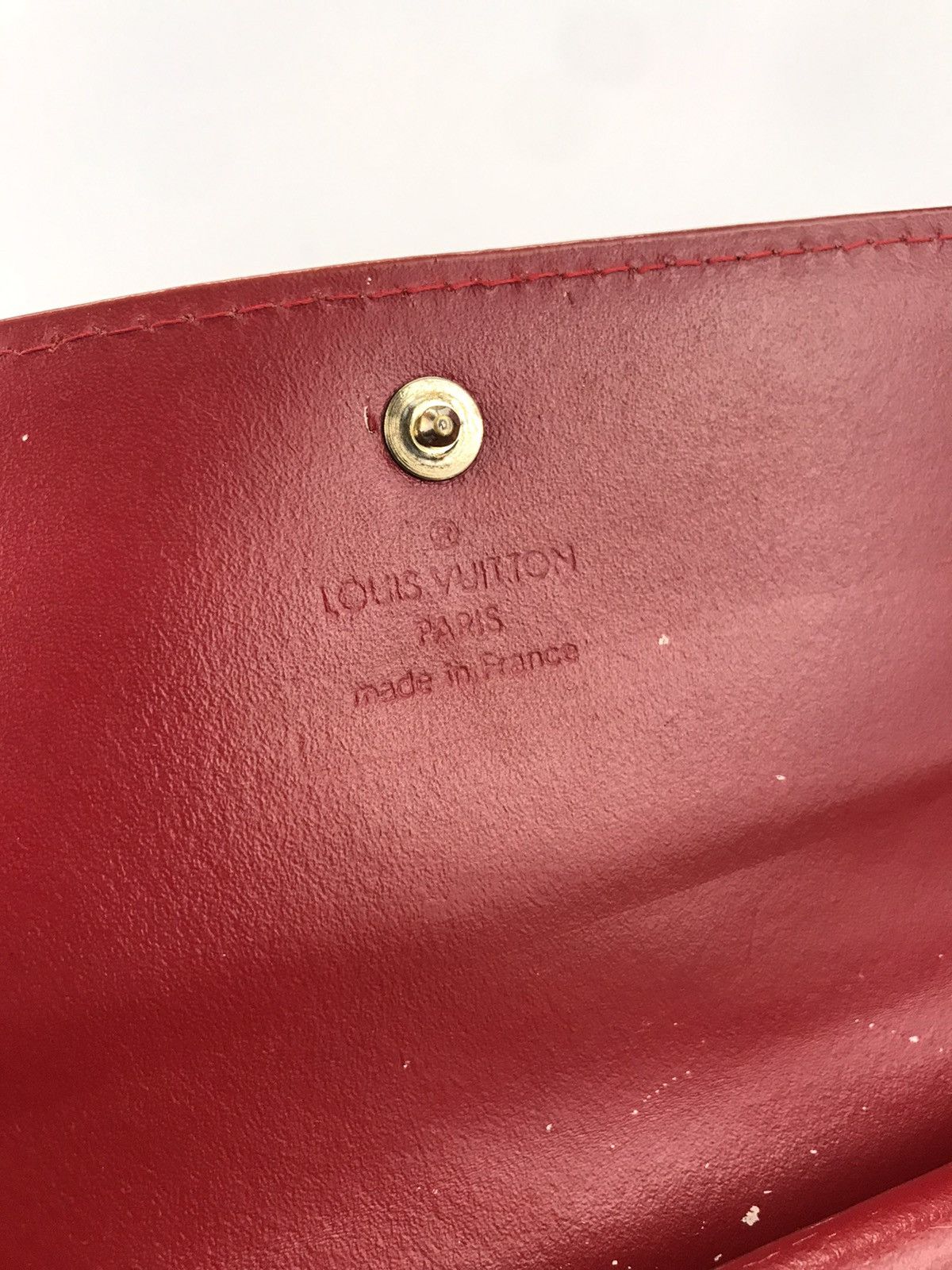 Louis Vuitton Authentic Louis Vuitton Sarah Wallet Vernis Red Size ONE SIZE - 6 Thumbnail