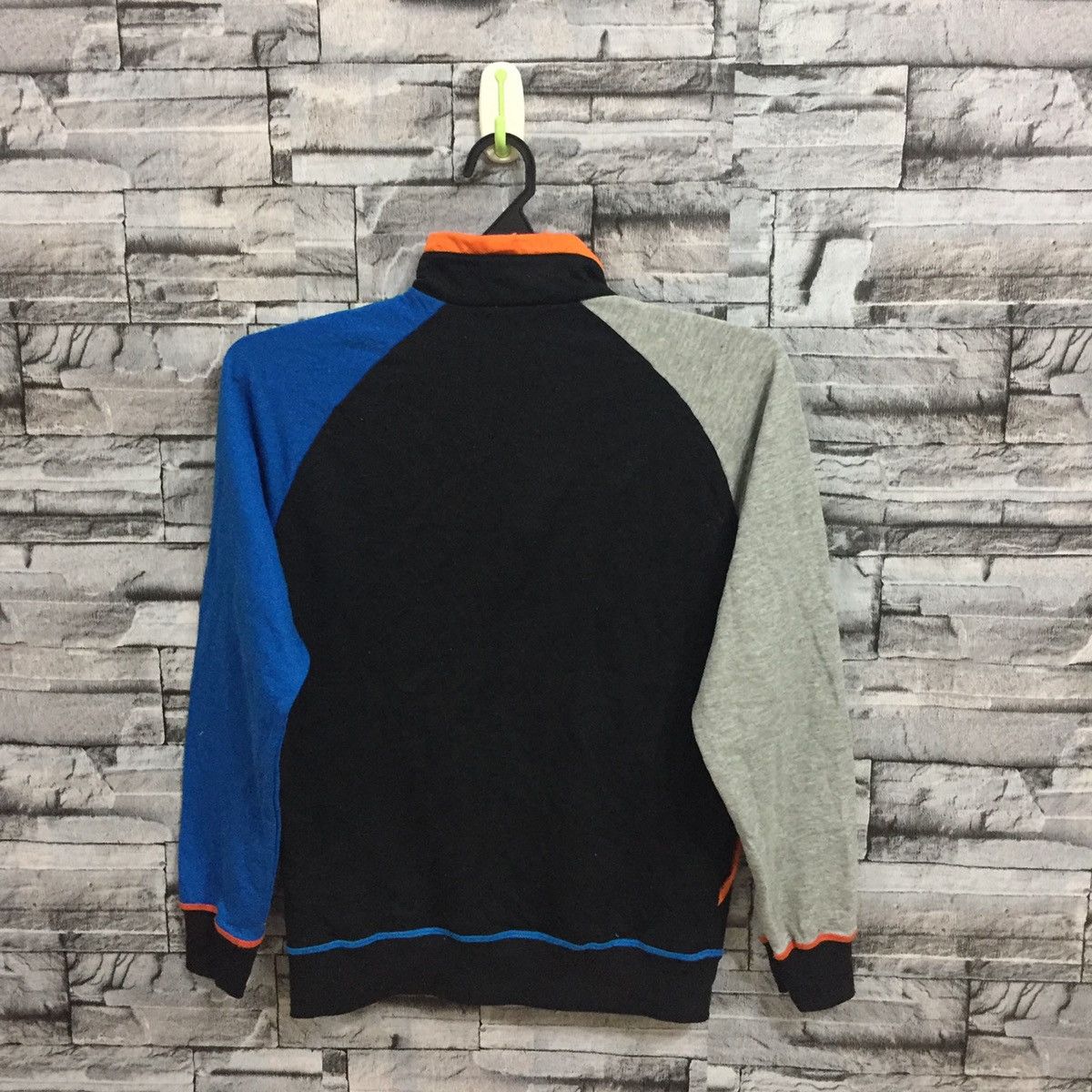 Umbro Vintage Umbro sweatshirt big design size 150 kid fit XS Size US XS / EU 42 / 0 - 7 Thumbnail