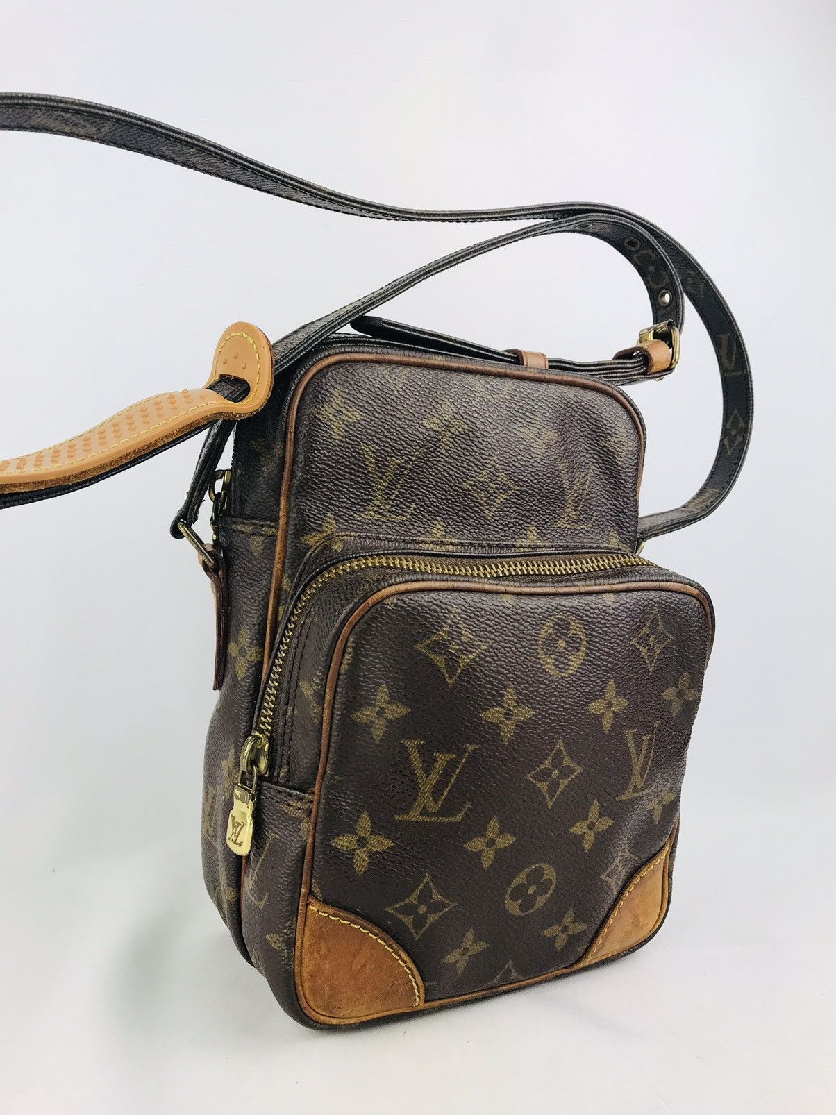 Louis Vuitton ❌Last Drop❌Authentic Louis vuitton Amazon Shoulderbag Size ONE SIZE - 3 Thumbnail