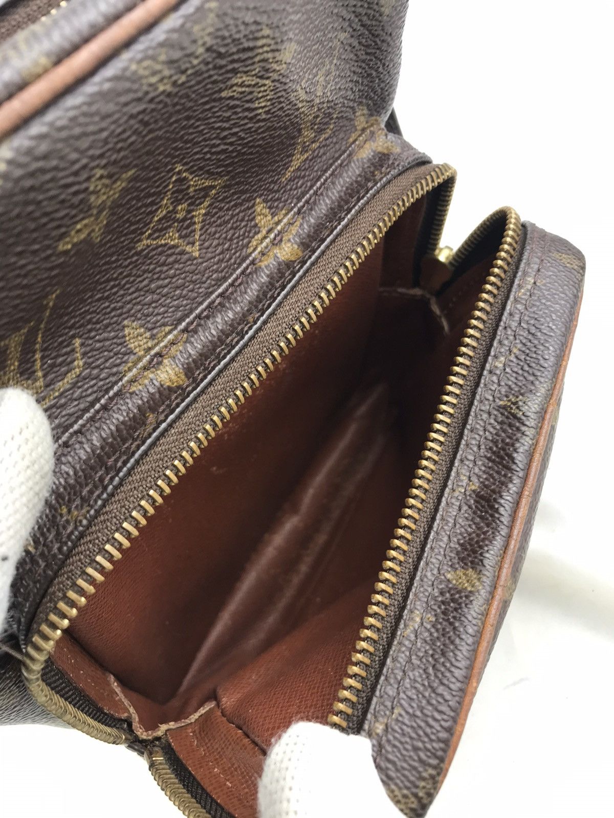 Louis Vuitton ❌Last Drop❌Authentic Louis vuitton Amazon Shoulderbag Size ONE SIZE - 15 Thumbnail