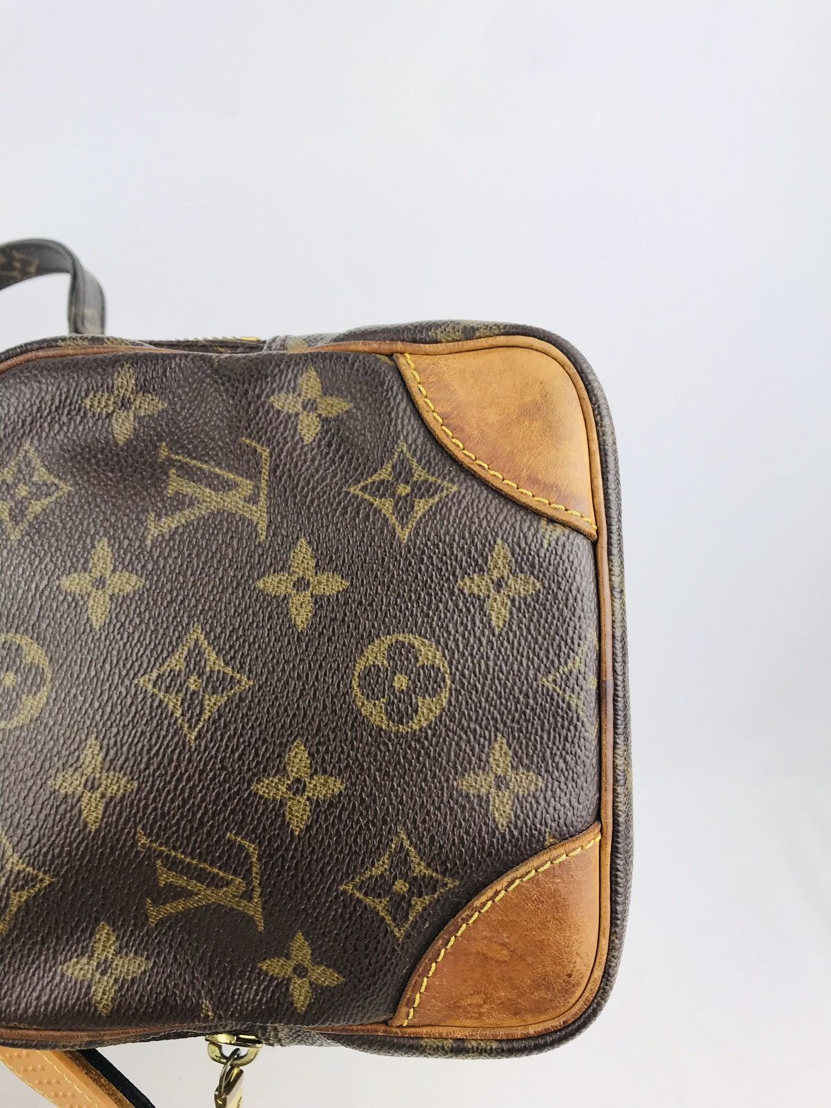 Louis Vuitton ❌Last Drop❌Authentic Louis vuitton Amazon Shoulderbag Size ONE SIZE - 5 Thumbnail