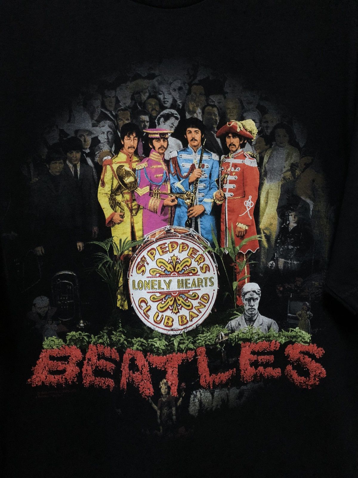 Band Tees × Vintage Vintage 90s The Beatles ‘Lonely Hearts’ 1999 Rare T Shirt Size US XL / EU 56 / 4 - 2 Thumbnail